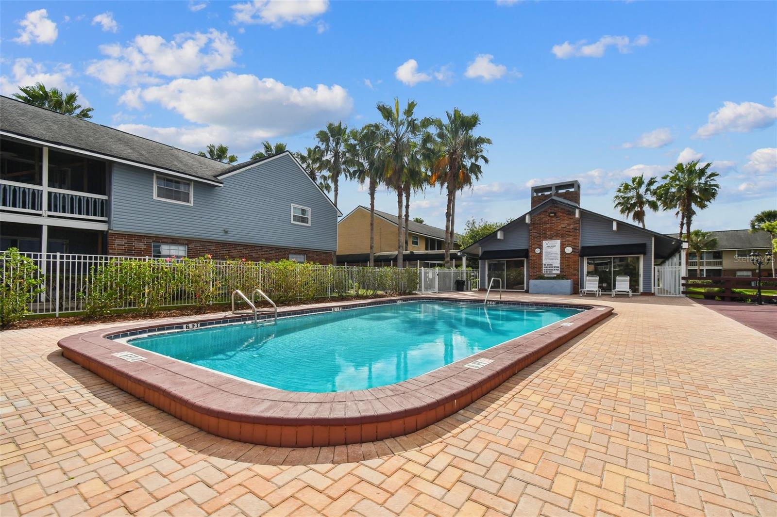 200 COUNTRY CLUB DR #308, LARGO, FL, 33771