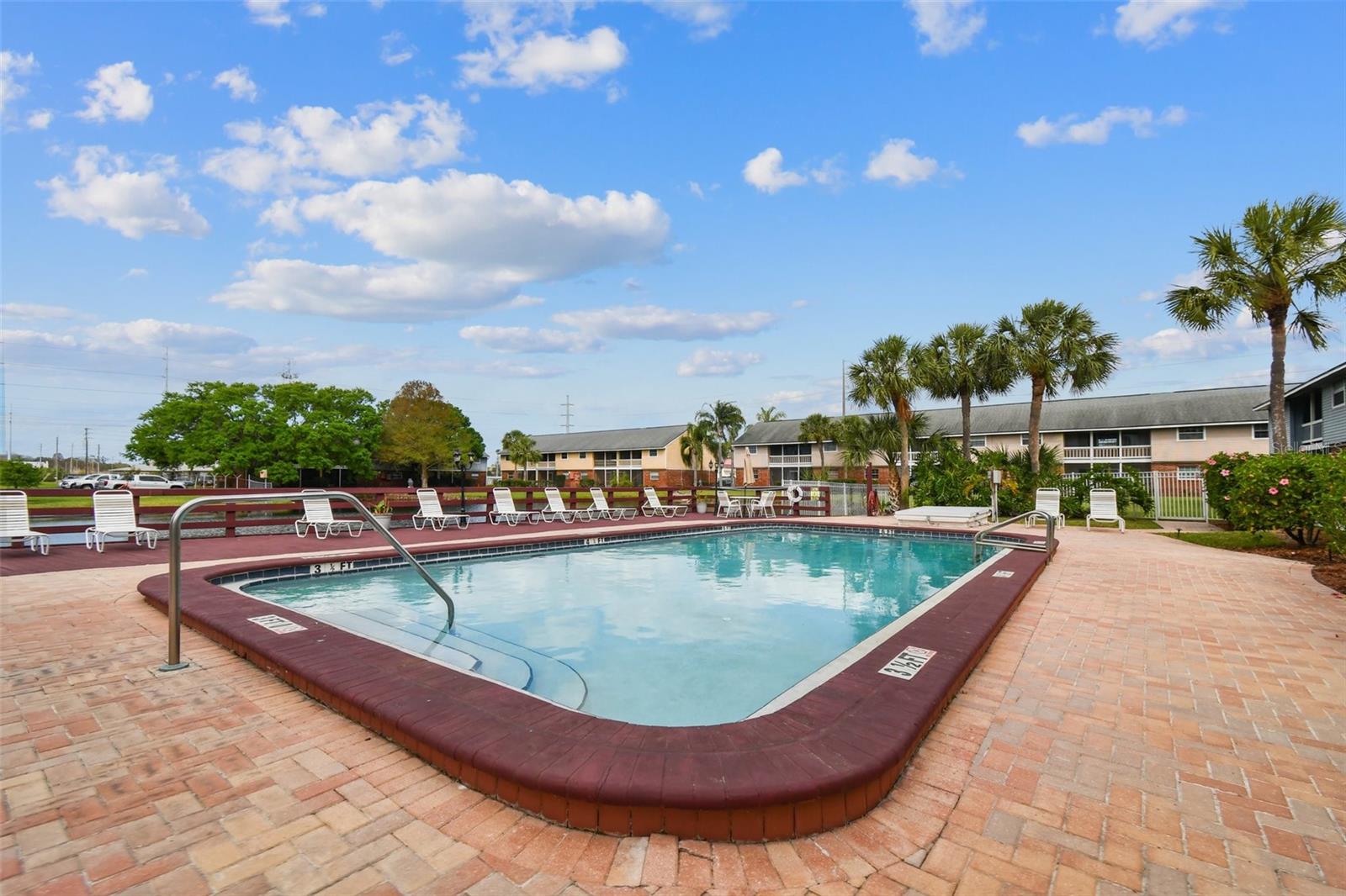 200 COUNTRY CLUB DR #308, LARGO, FL, 33771