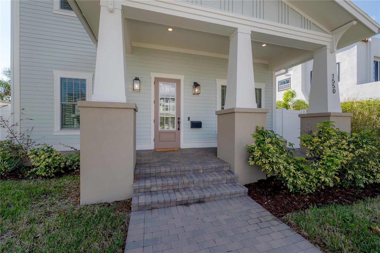 1550 48TH AVE N, ST PETERSBURG, FL, 33703