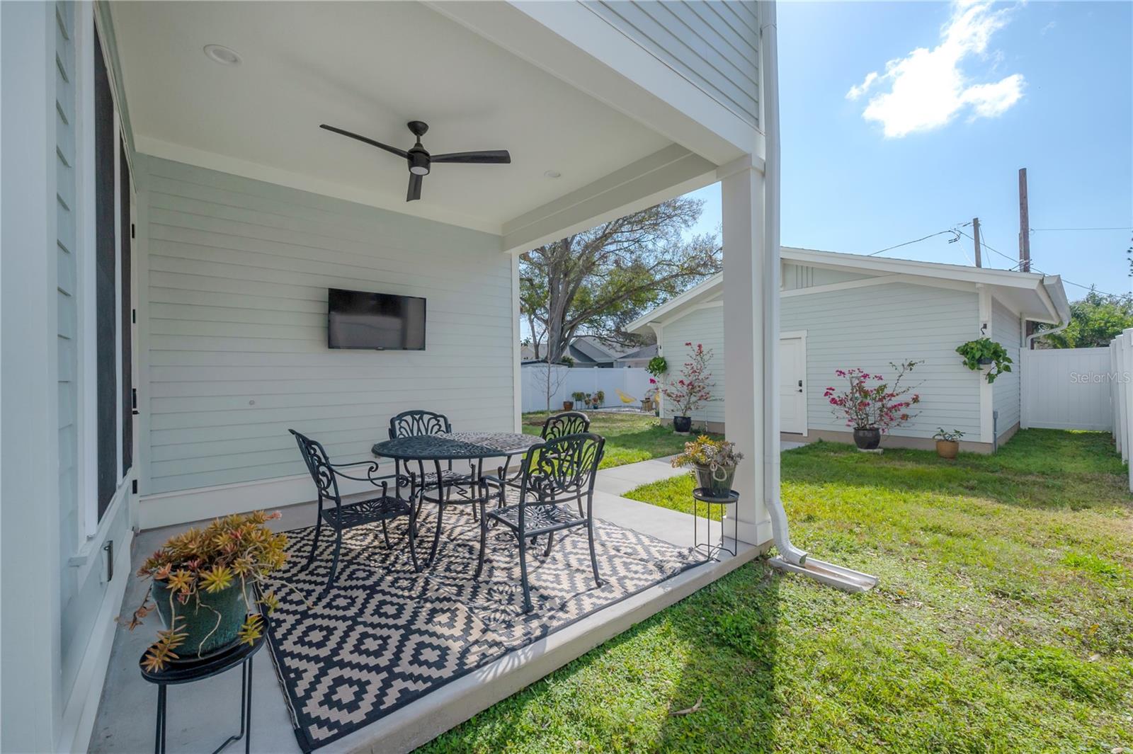 1550 48TH AVE N, ST PETERSBURG, FL, 33703