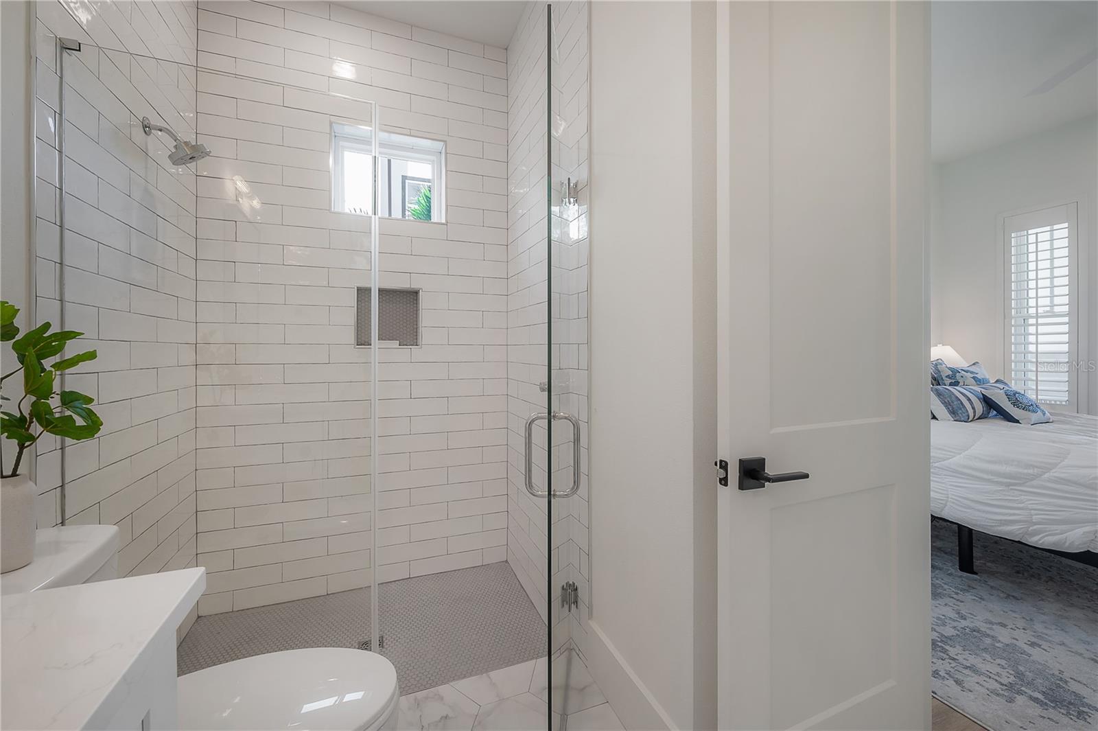 1550 48TH AVE N, ST PETERSBURG, FL, 33703