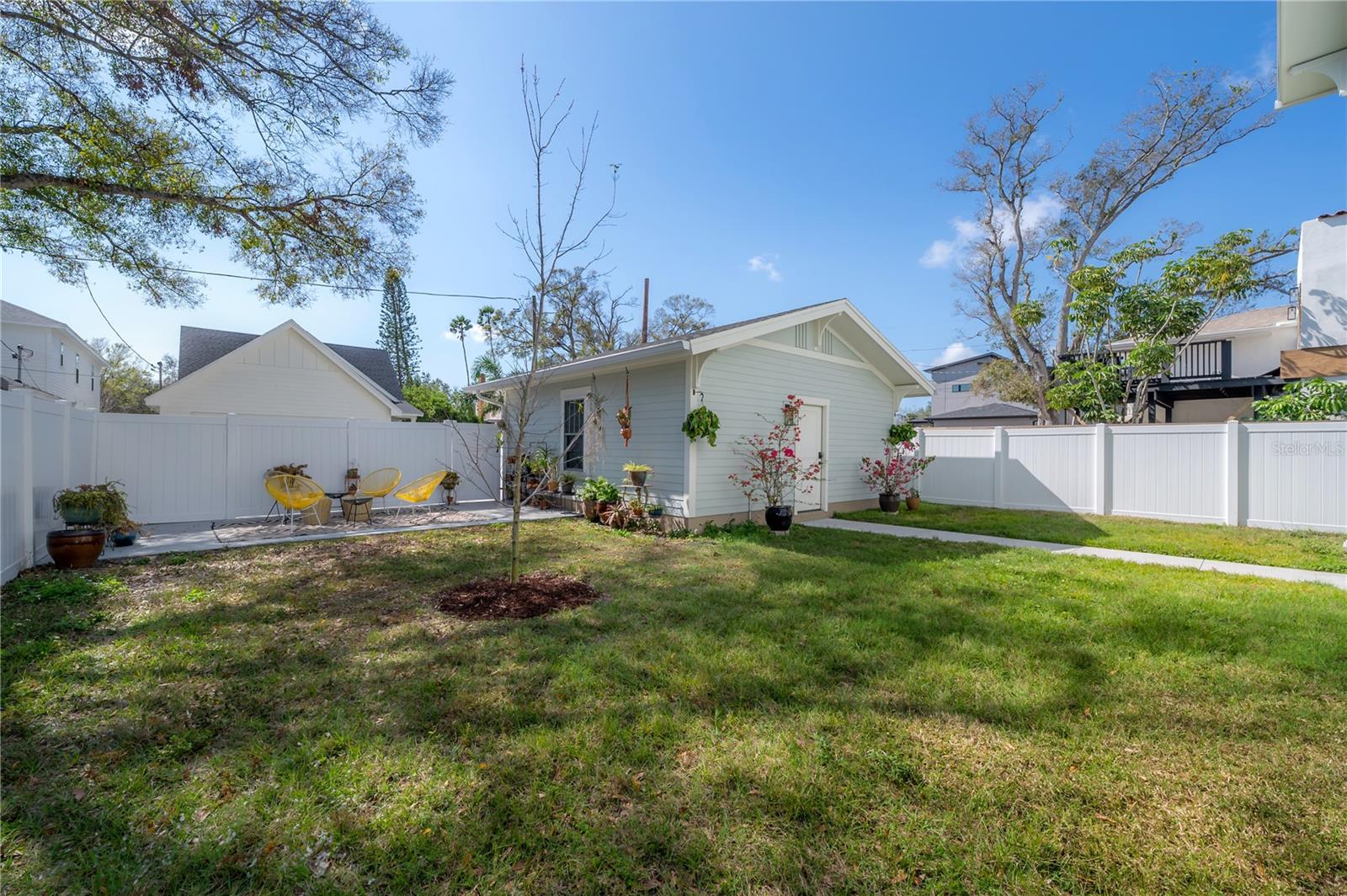 1550 48TH AVE N, ST PETERSBURG, FL, 33703