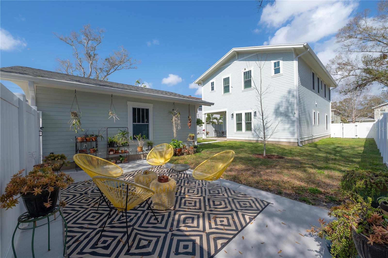 1550 48TH AVE N, ST PETERSBURG, FL, 33703