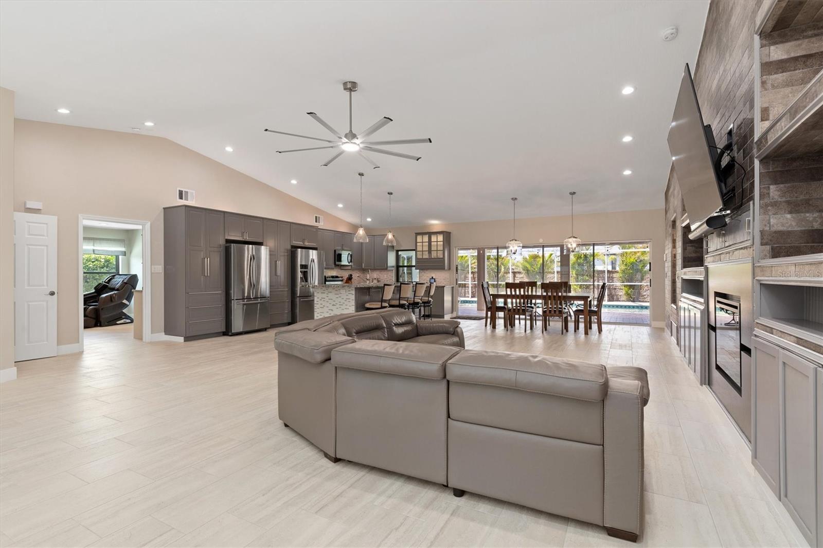 2138 SW 8TH CT, CAPE CORAL, FL, 33991