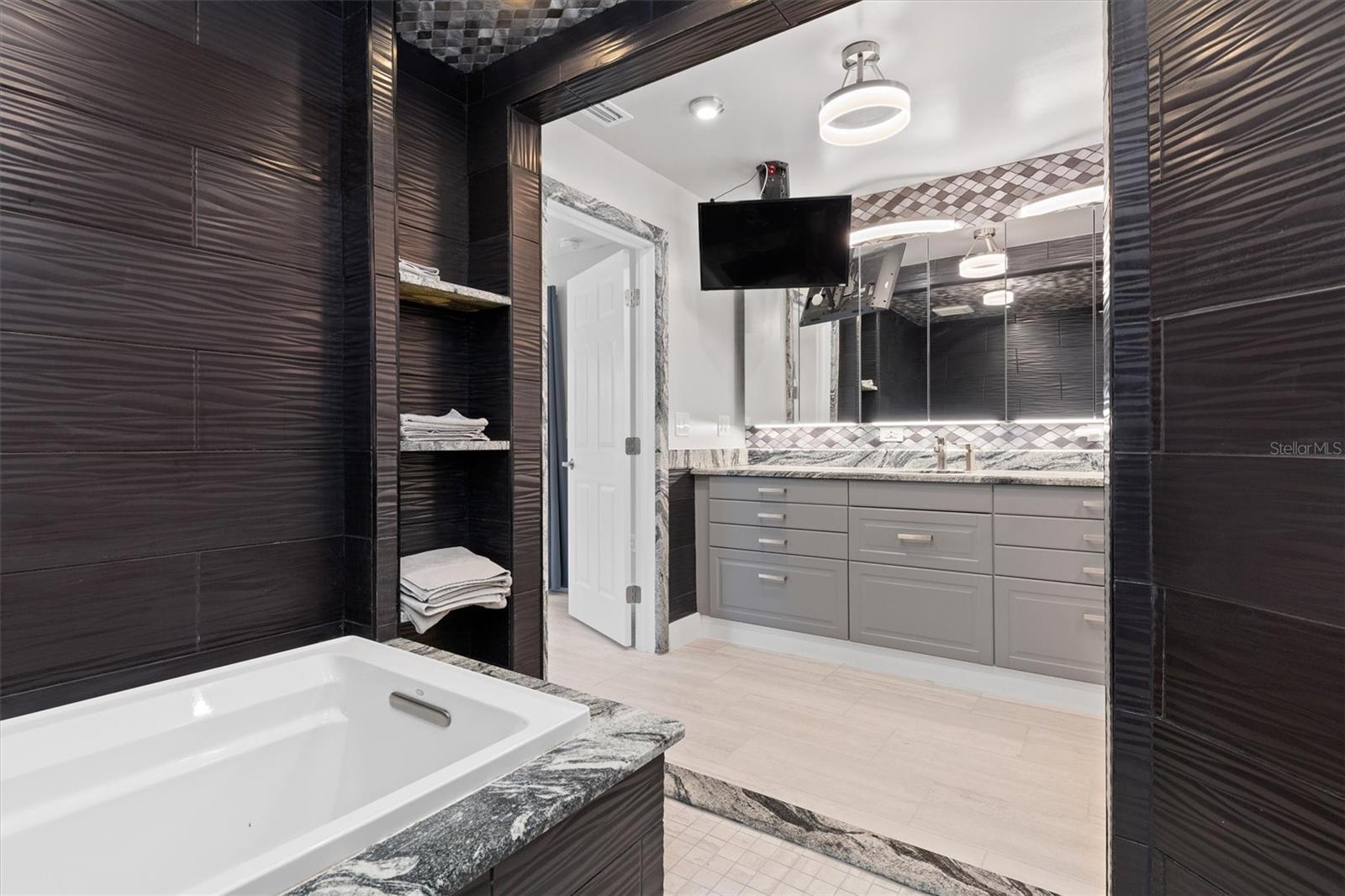 2138 SW 8TH CT, CAPE CORAL, FL, 33991