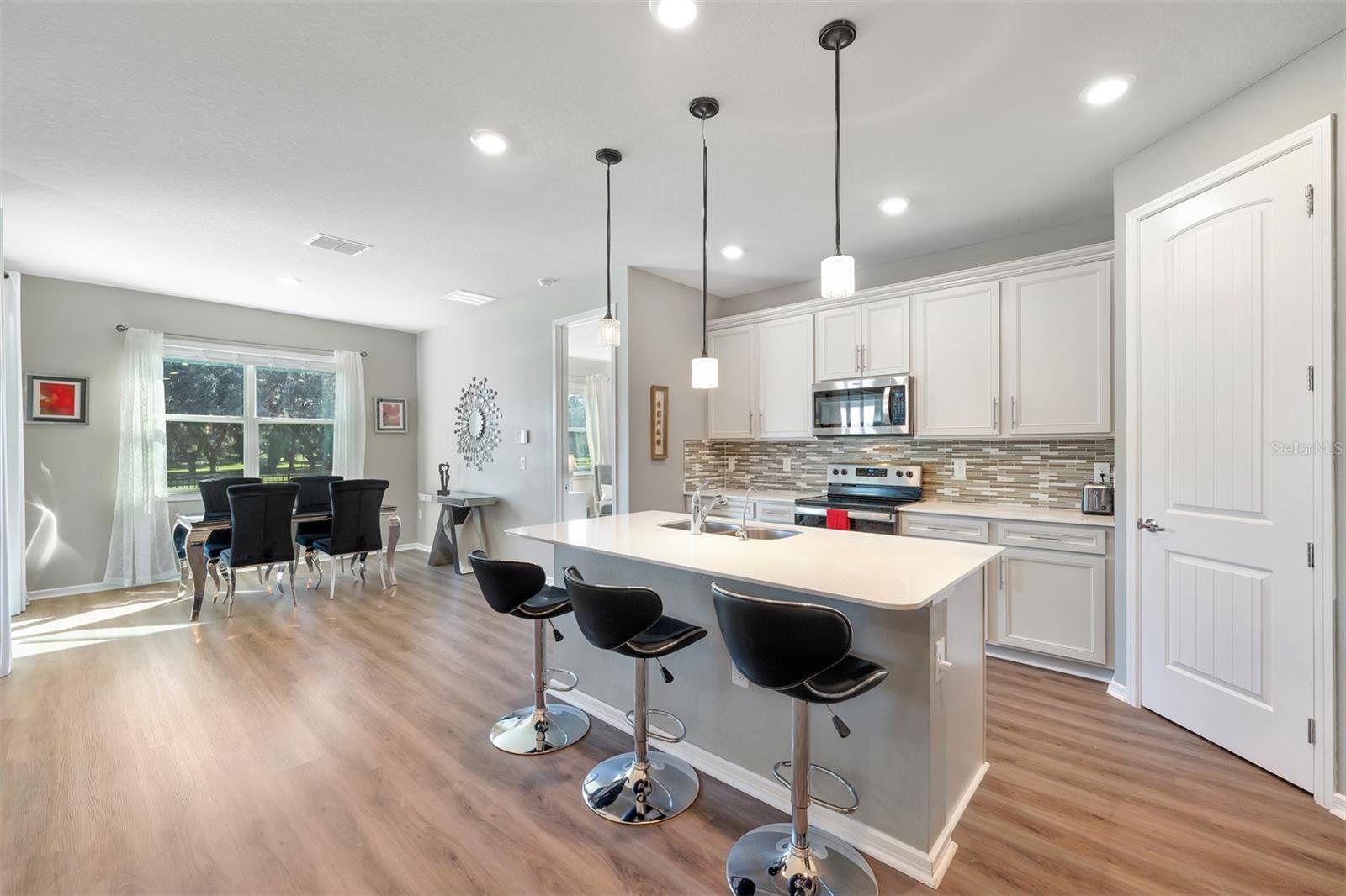 6426 BRADFORD WOODS DR, ZEPHYRHILLS, FL, 33542