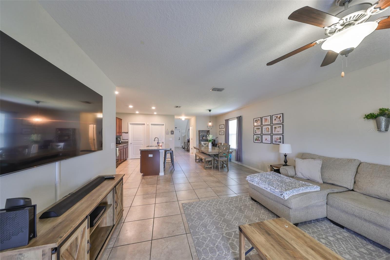 6815 BLUE MOON WAY, SUN CITY CENTER, FL, 33573