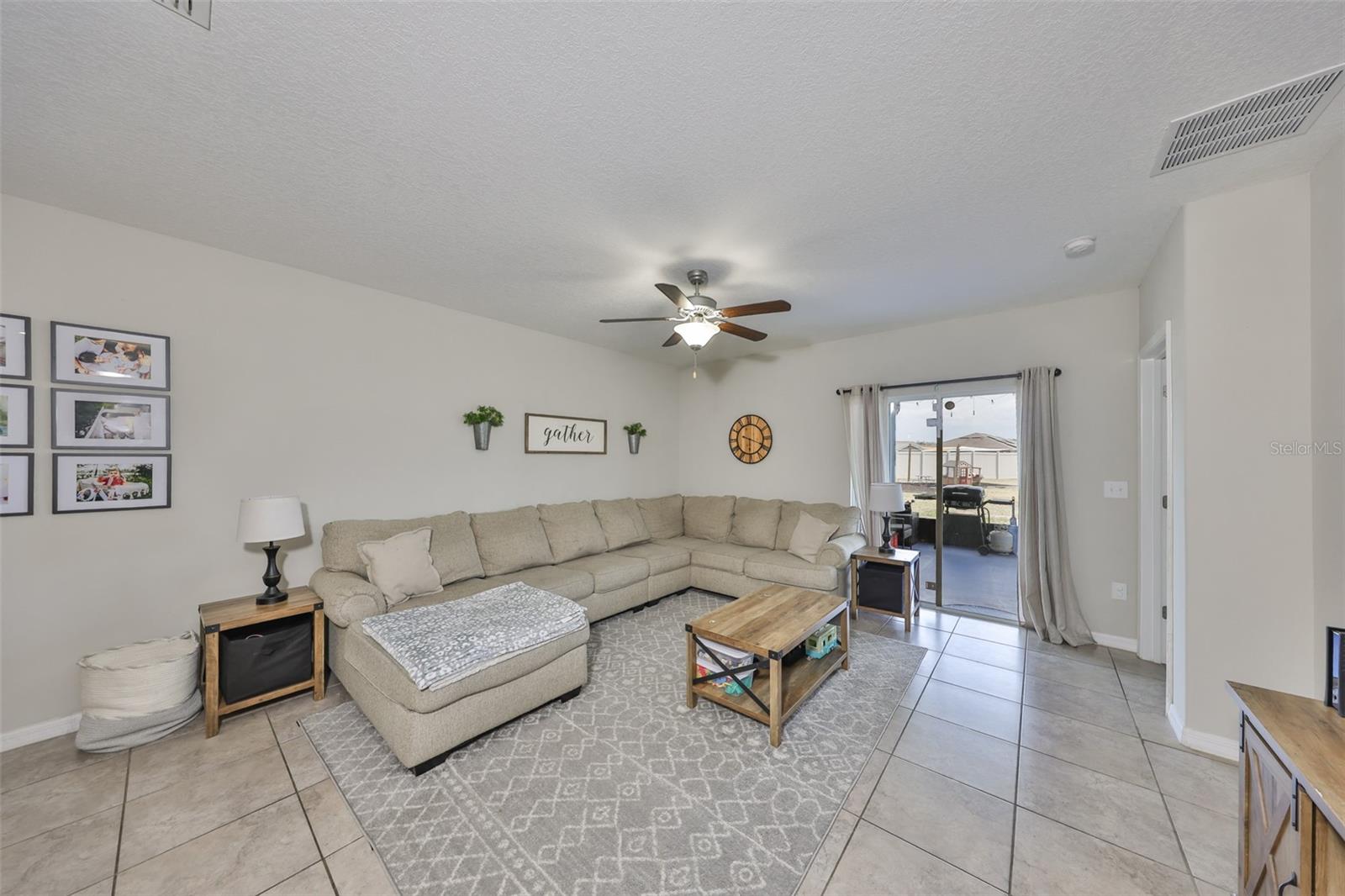 6815 BLUE MOON WAY, SUN CITY CENTER, FL, 33573