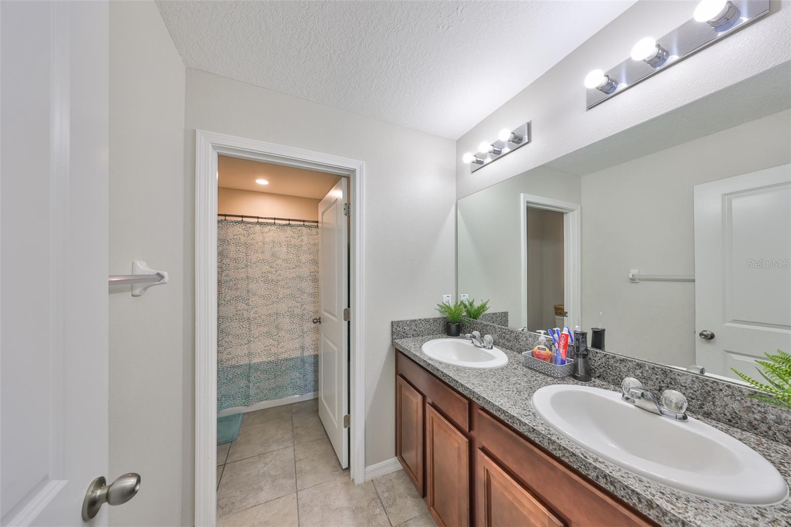 6815 BLUE MOON WAY, SUN CITY CENTER, FL, 33573