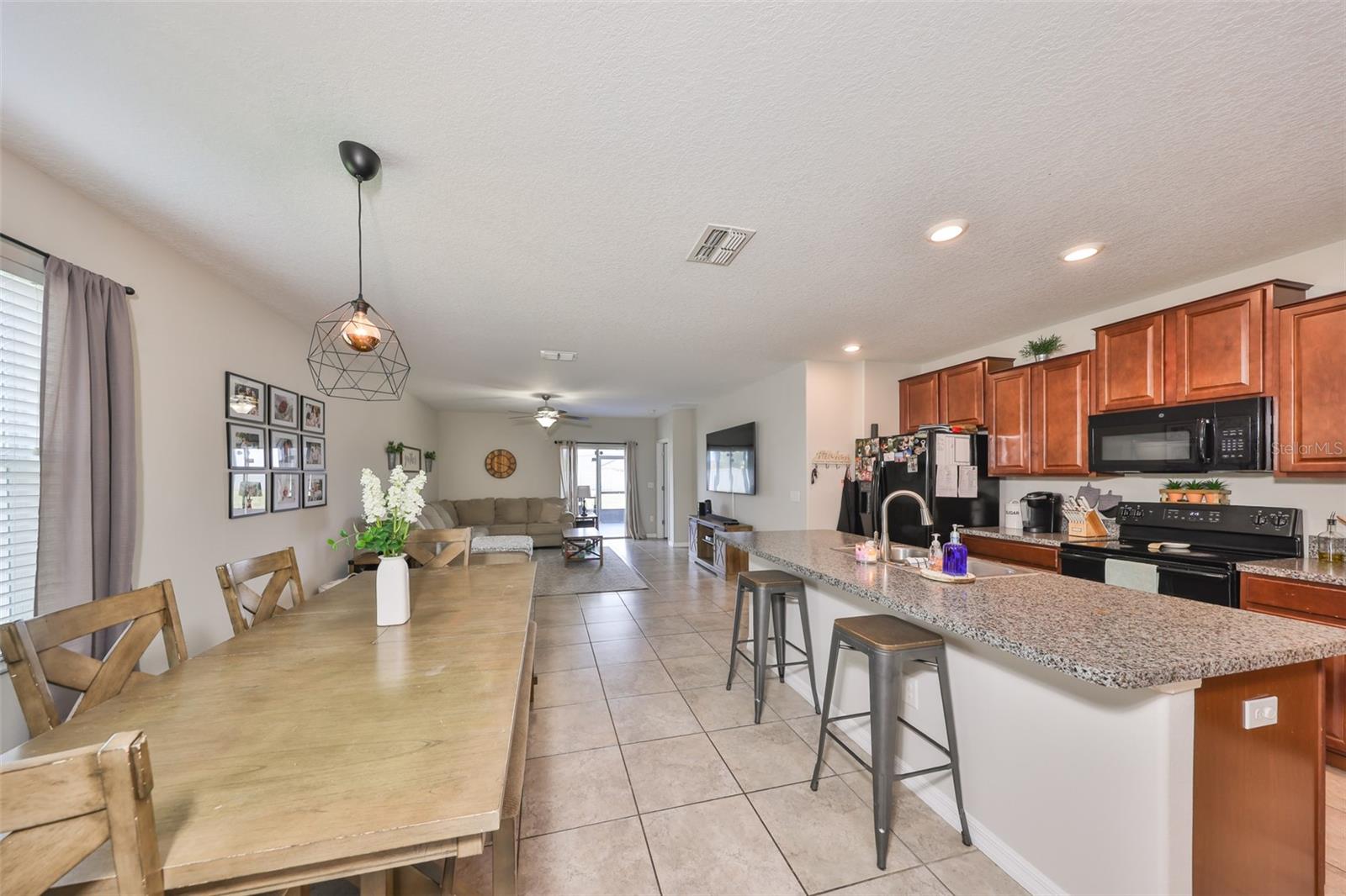 6815 BLUE MOON WAY, SUN CITY CENTER, FL, 33573