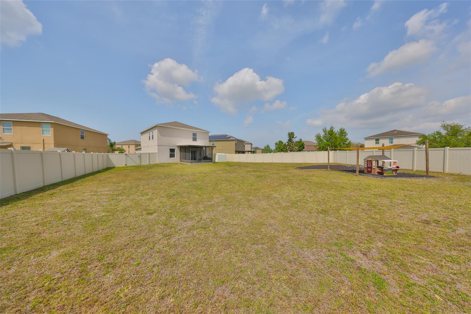 6815 BLUE MOON WAY, SUN CITY CENTER, FL, 33573