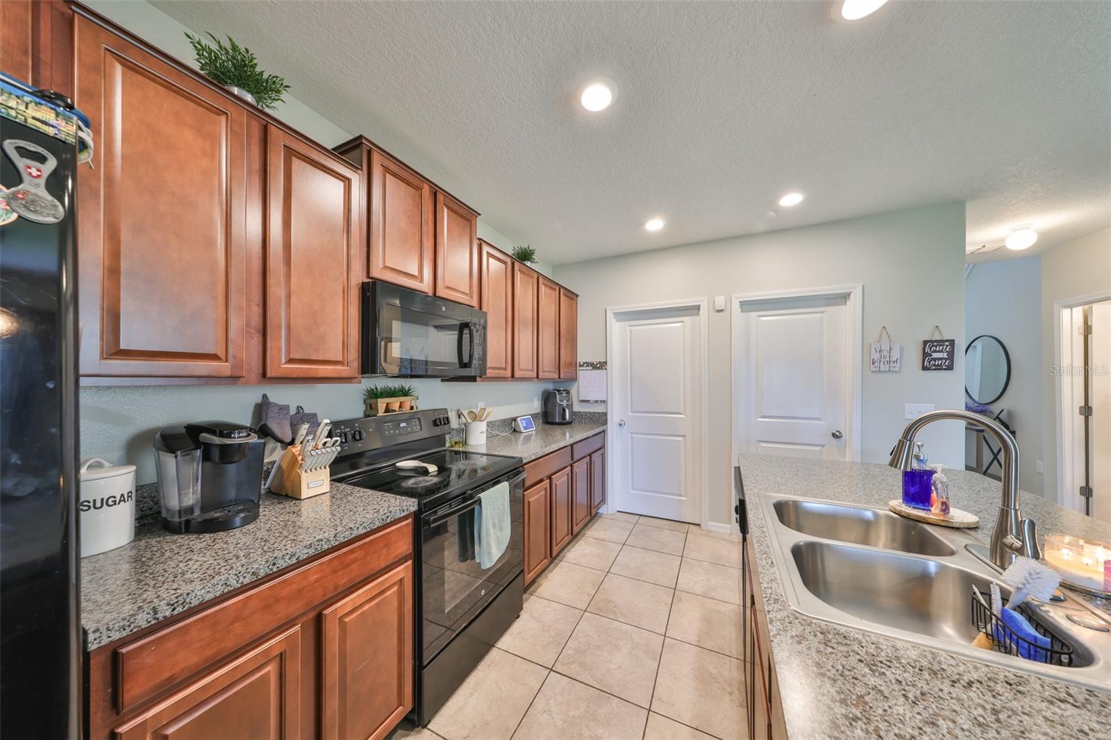 6815 BLUE MOON WAY, SUN CITY CENTER, FL, 33573