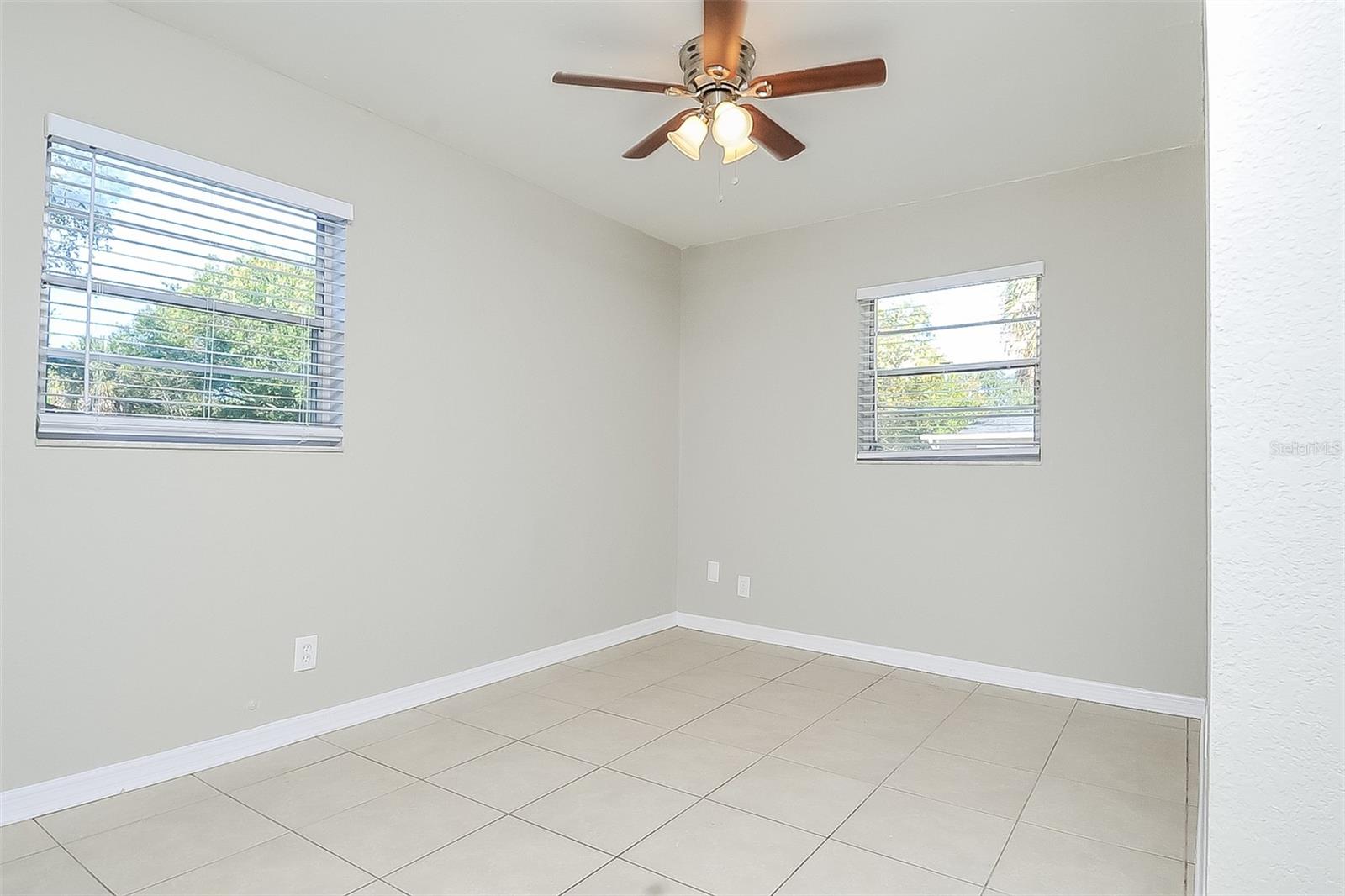 4417 W VARN AVE, TAMPA, FL, 33616