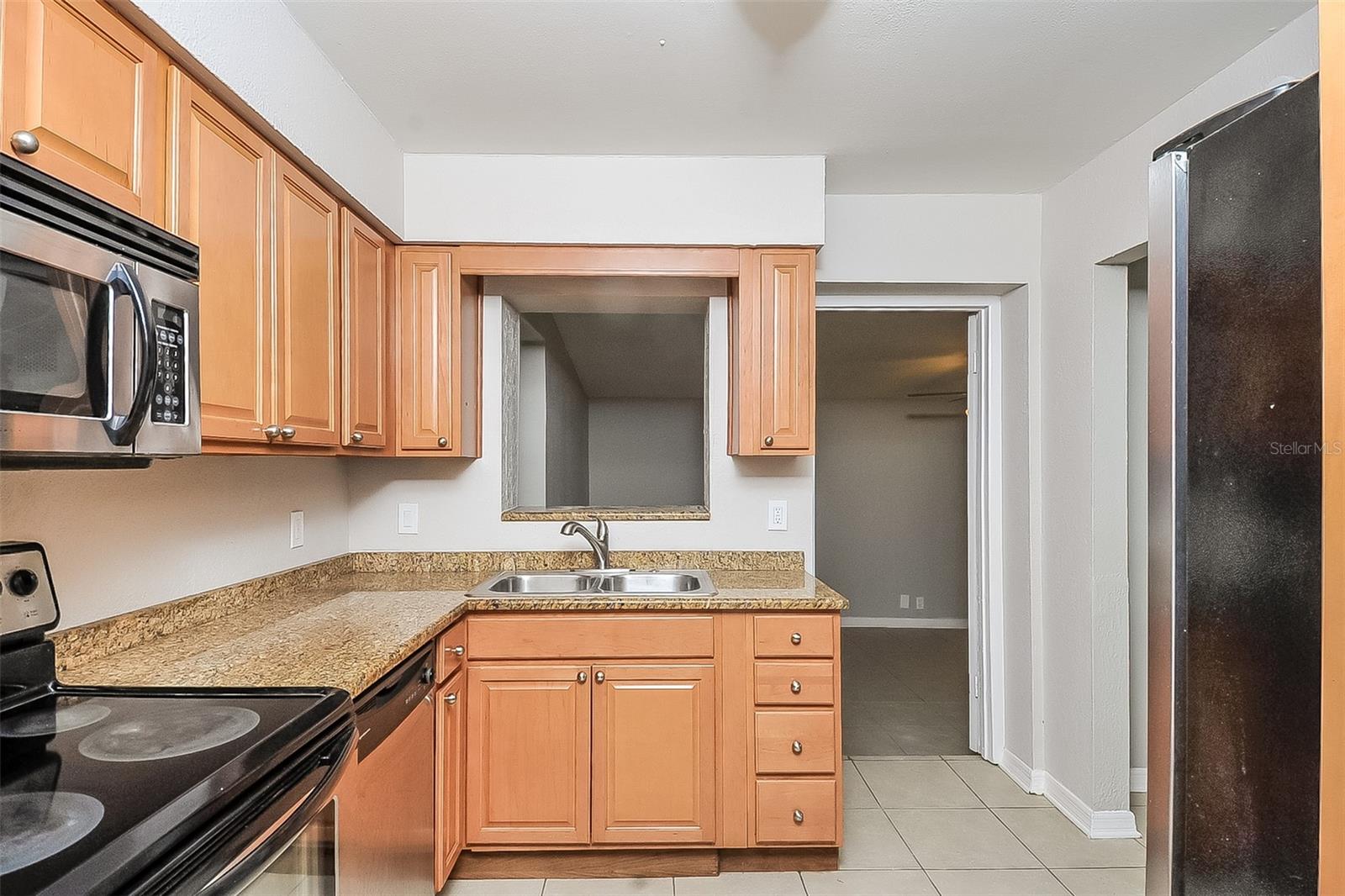 4417 W VARN AVE, TAMPA, FL, 33616