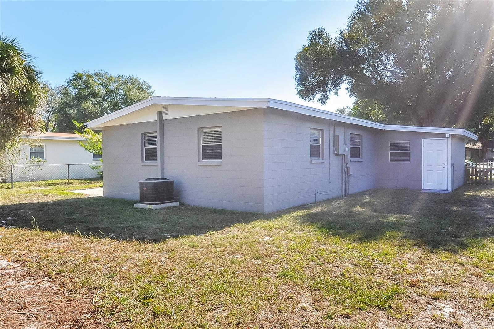 4417 W VARN AVE, TAMPA, FL, 33616