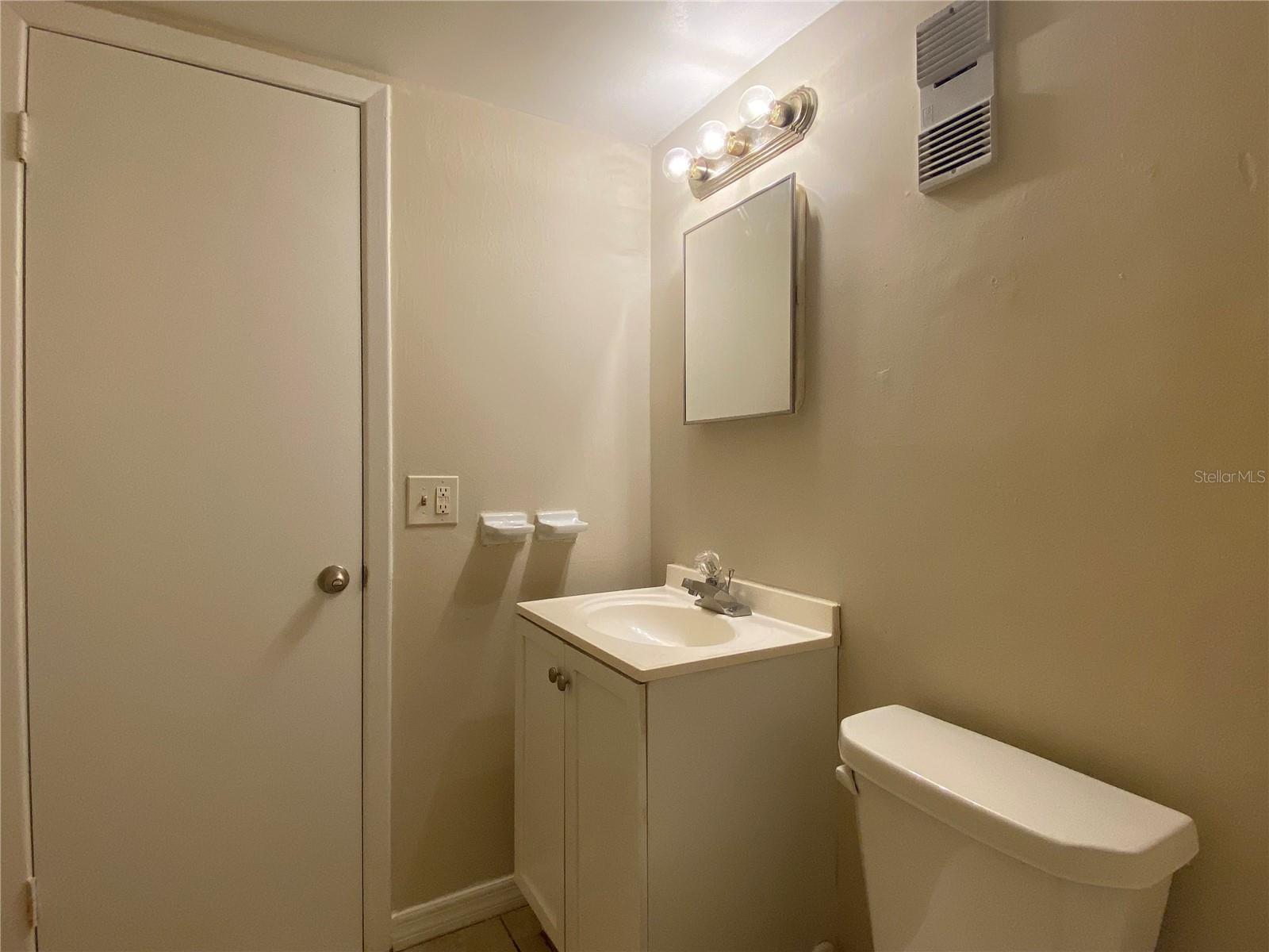 5115 CURRY FORD RD #2, ORLANDO, FL, 32812