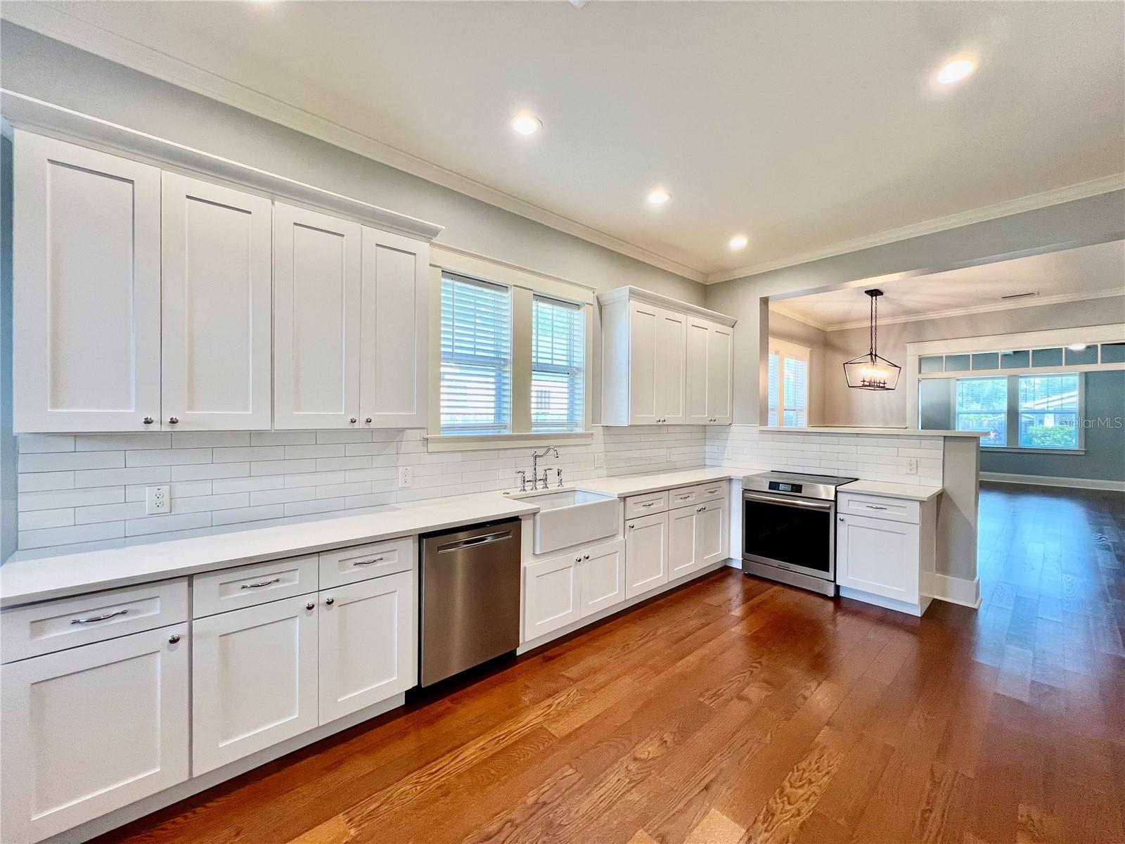 204 W HAYA ST, TAMPA, FL, 33603