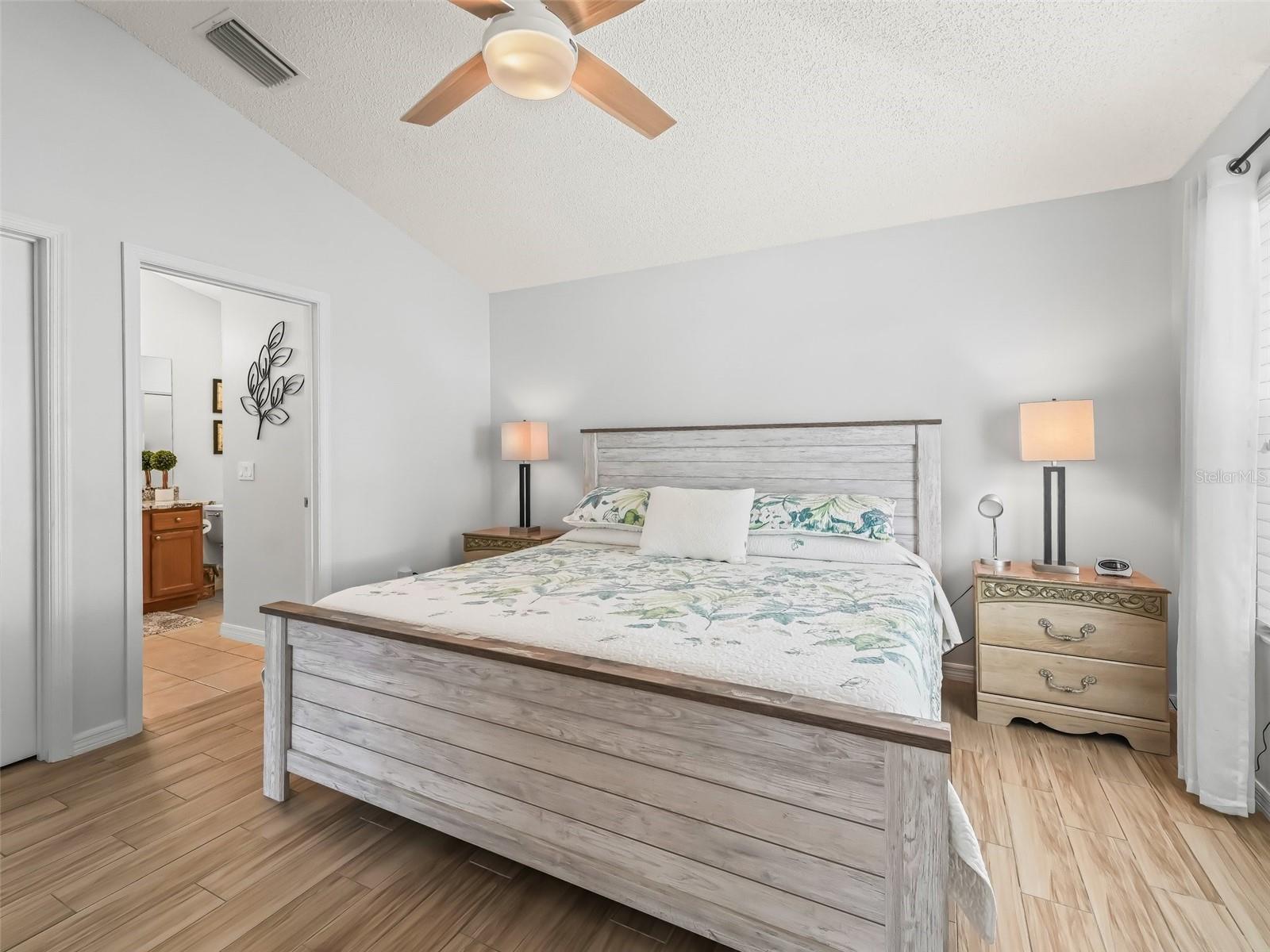 1496 ROSEDALE WAY, THE VILLAGES, FL, 32162