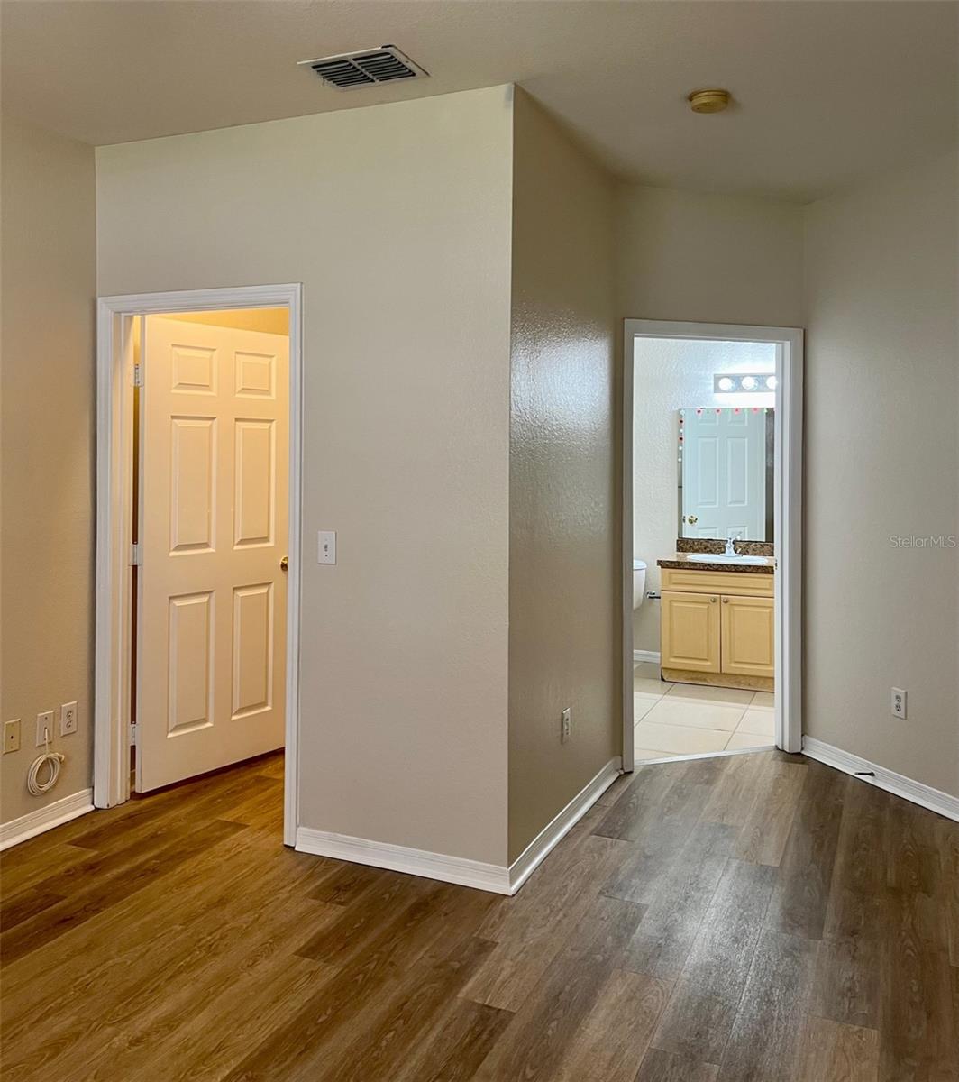 3611 CONROY RD #815, ORLANDO, FL, 32839