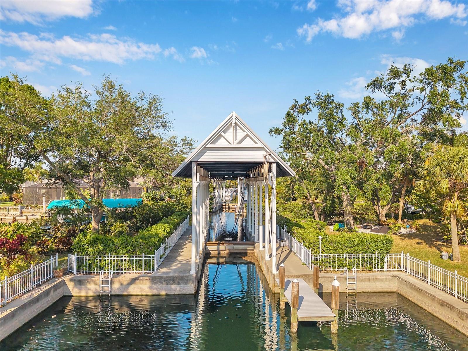 4527 BARRACUDA DR, BRADENTON, FL, 34208