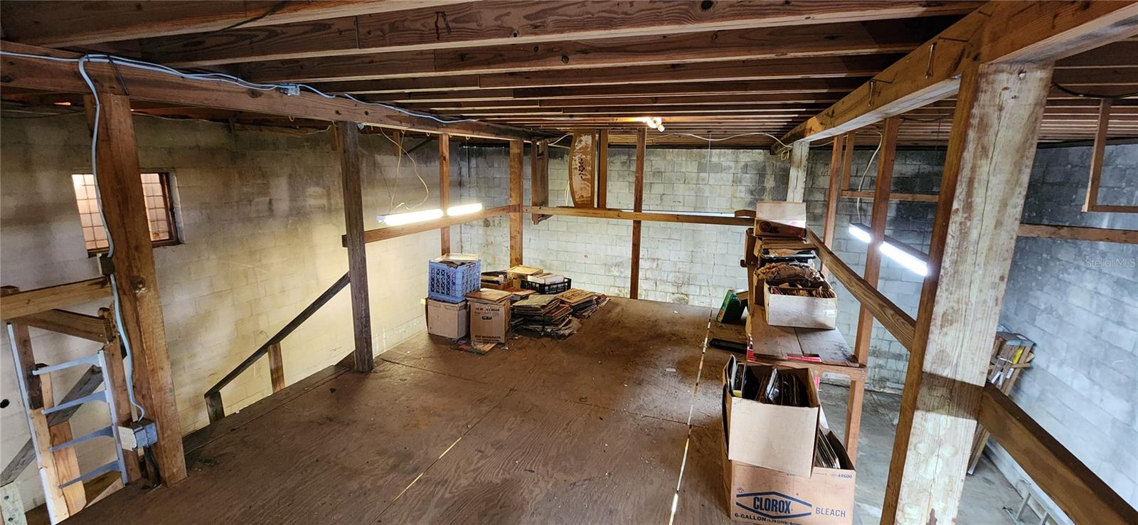 111 N SUMMIT ST, CRESCENT CITY, FL, 32112