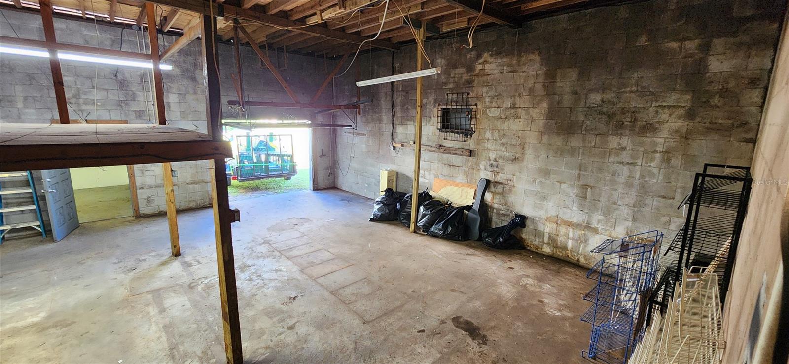 111 N SUMMIT ST, CRESCENT CITY, FL, 32112