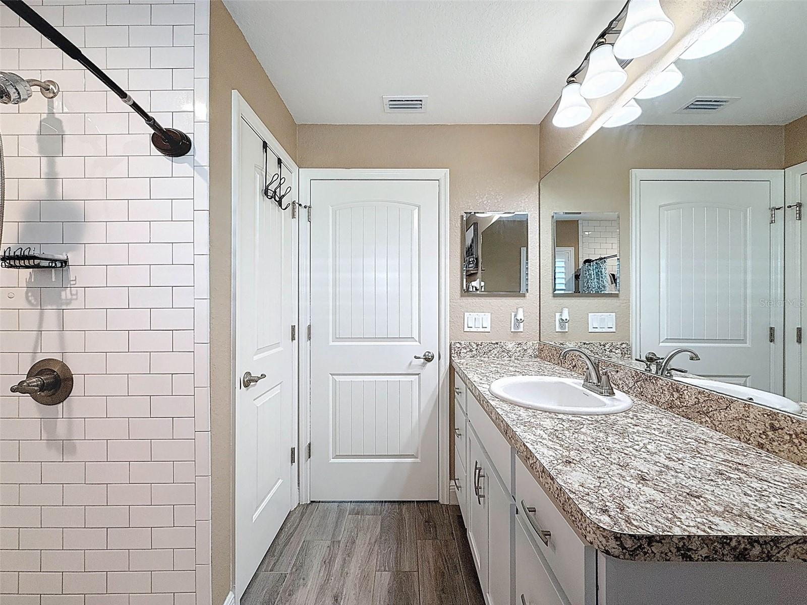 11160 GYRAFALCON AVE, WEEKI WACHEE, FL, 34613