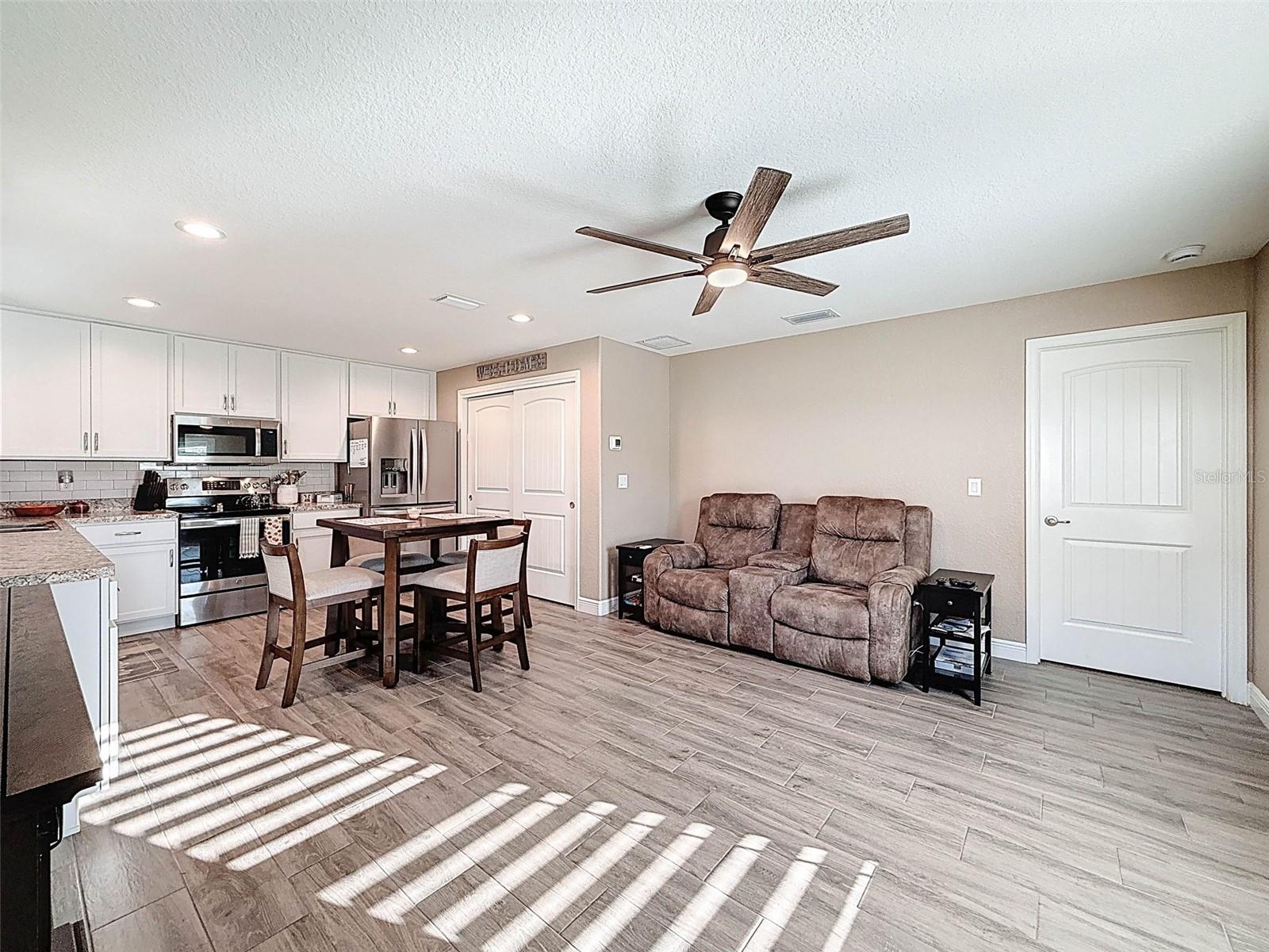 11160 GYRAFALCON AVE, WEEKI WACHEE, FL, 34613