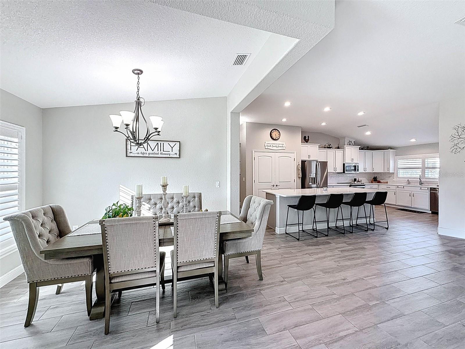 11160 GYRAFALCON AVE, WEEKI WACHEE, FL, 34613