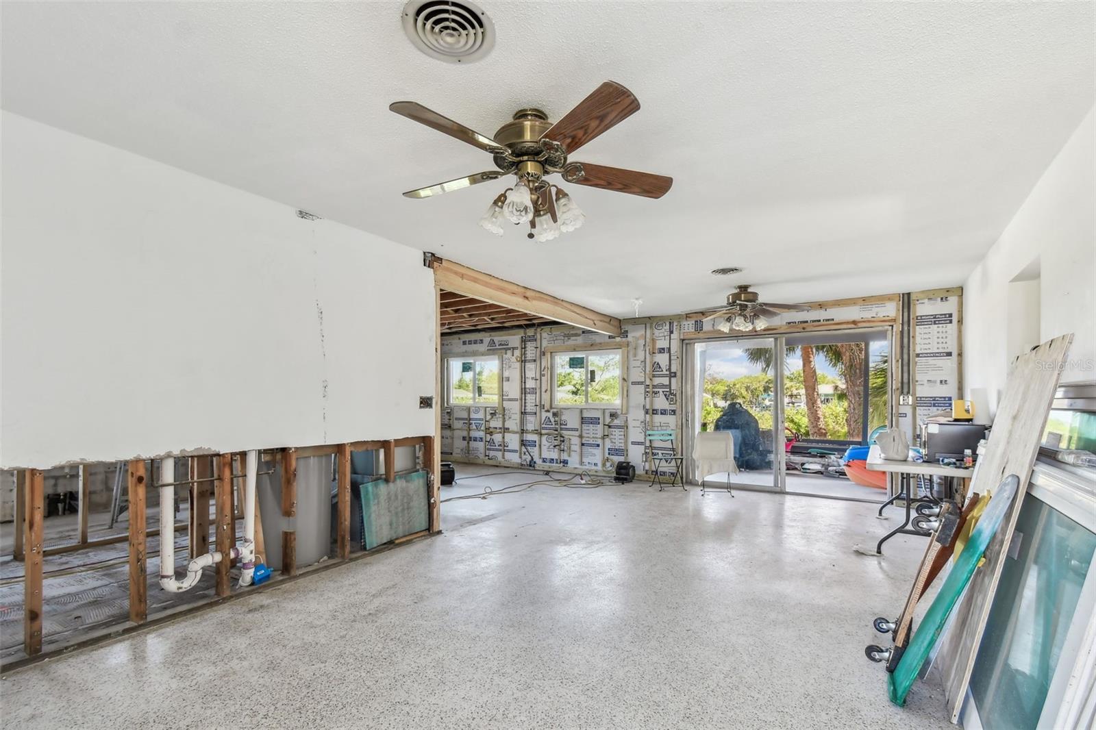 1516 MASSACHUSETTS AVE NE, ST PETERSBURG, FL, 33703