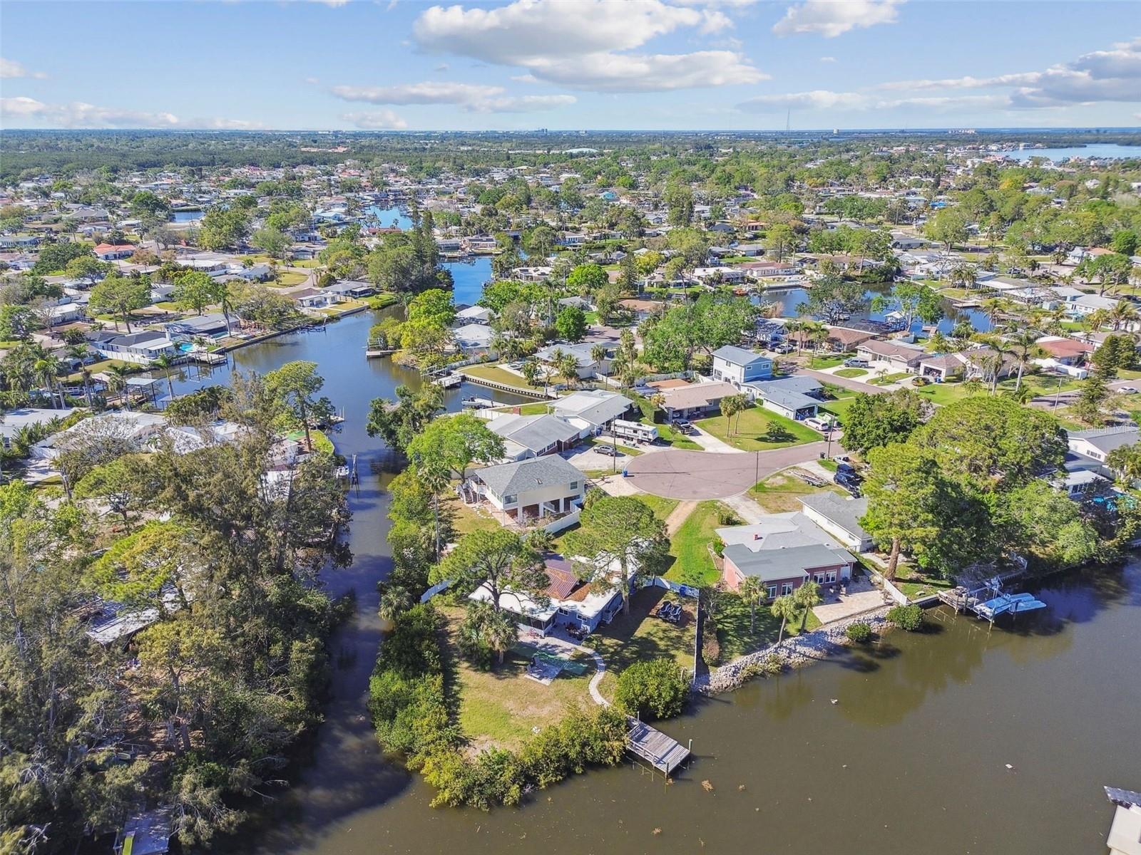 1516 MASSACHUSETTS AVE NE, ST PETERSBURG, FL, 33703