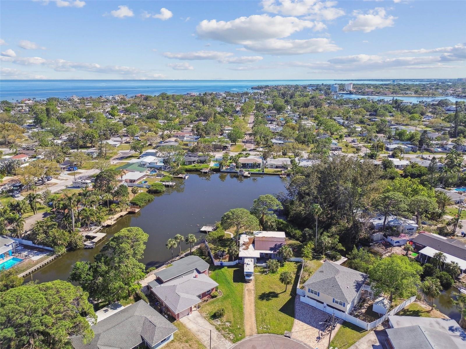 1516 MASSACHUSETTS AVE NE, ST PETERSBURG, FL, 33703