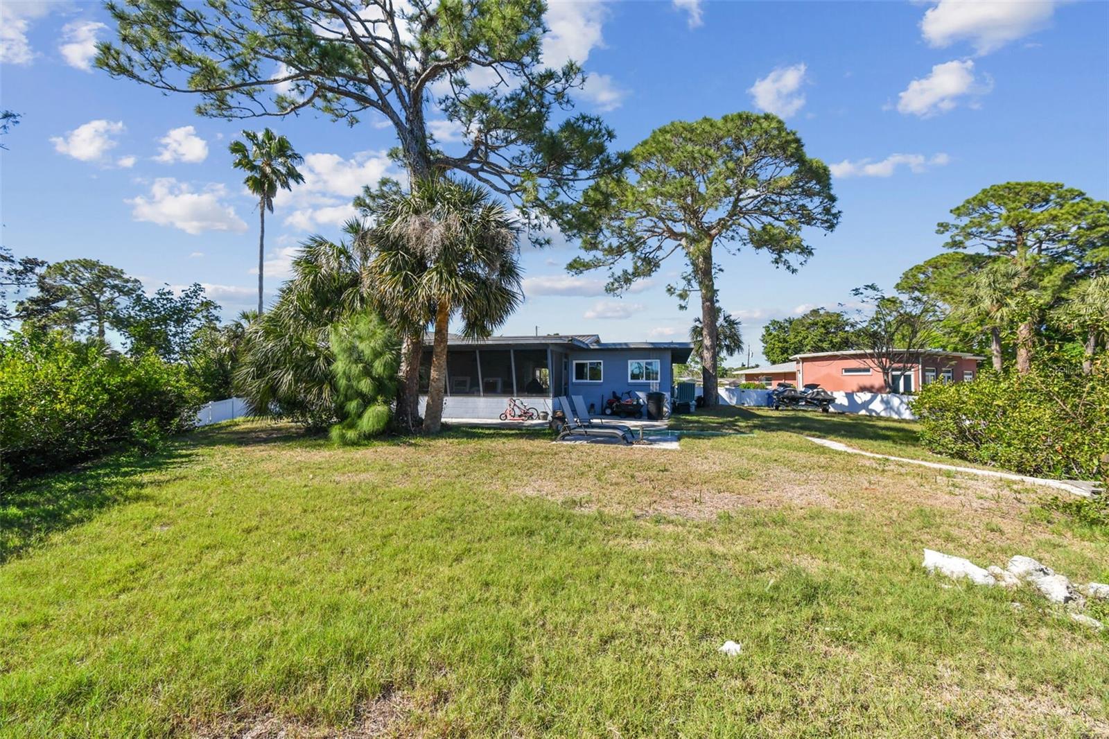 1516 MASSACHUSETTS AVE NE, ST PETERSBURG, FL, 33703