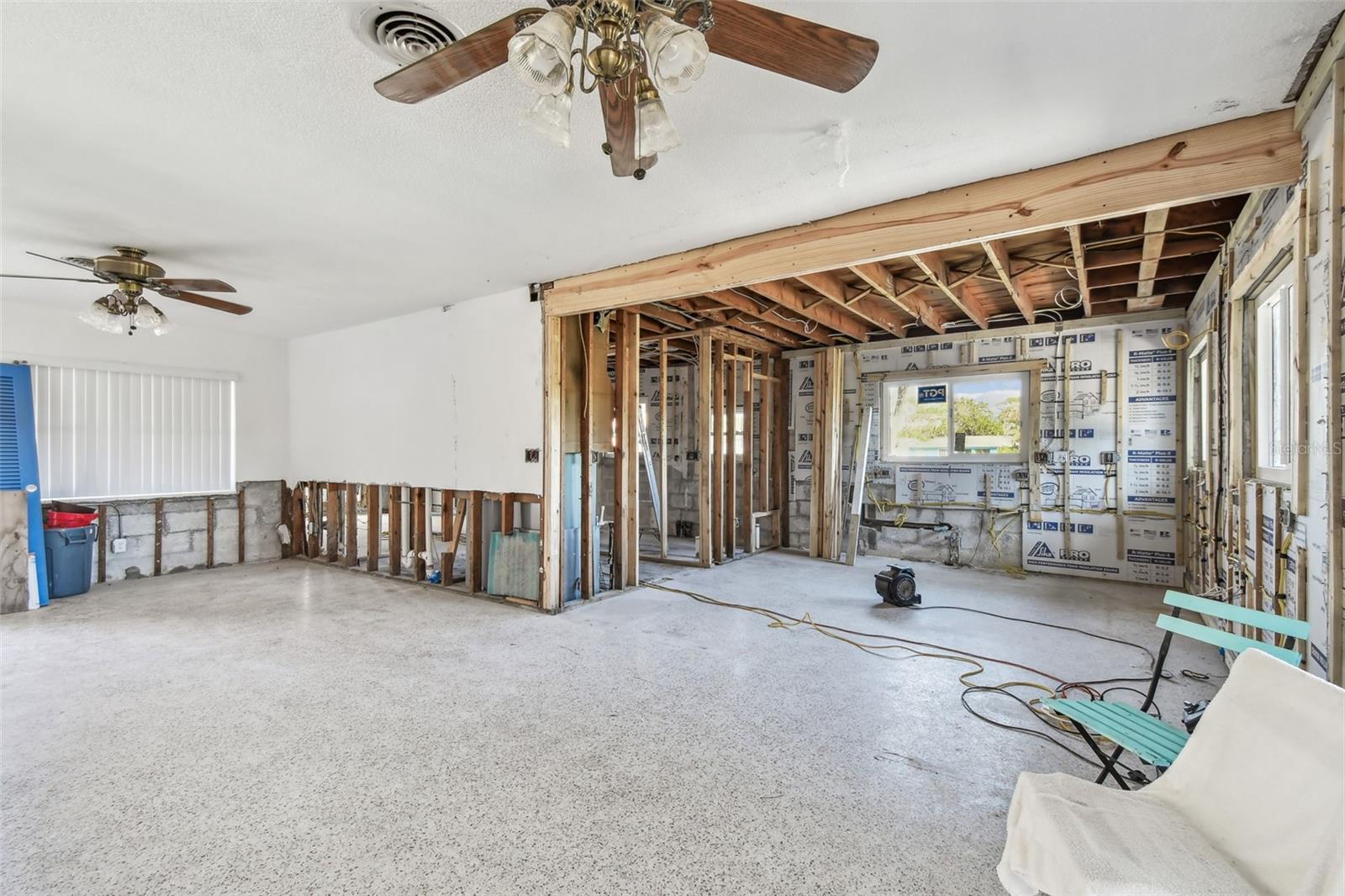 1516 MASSACHUSETTS AVE NE, ST PETERSBURG, FL, 33703