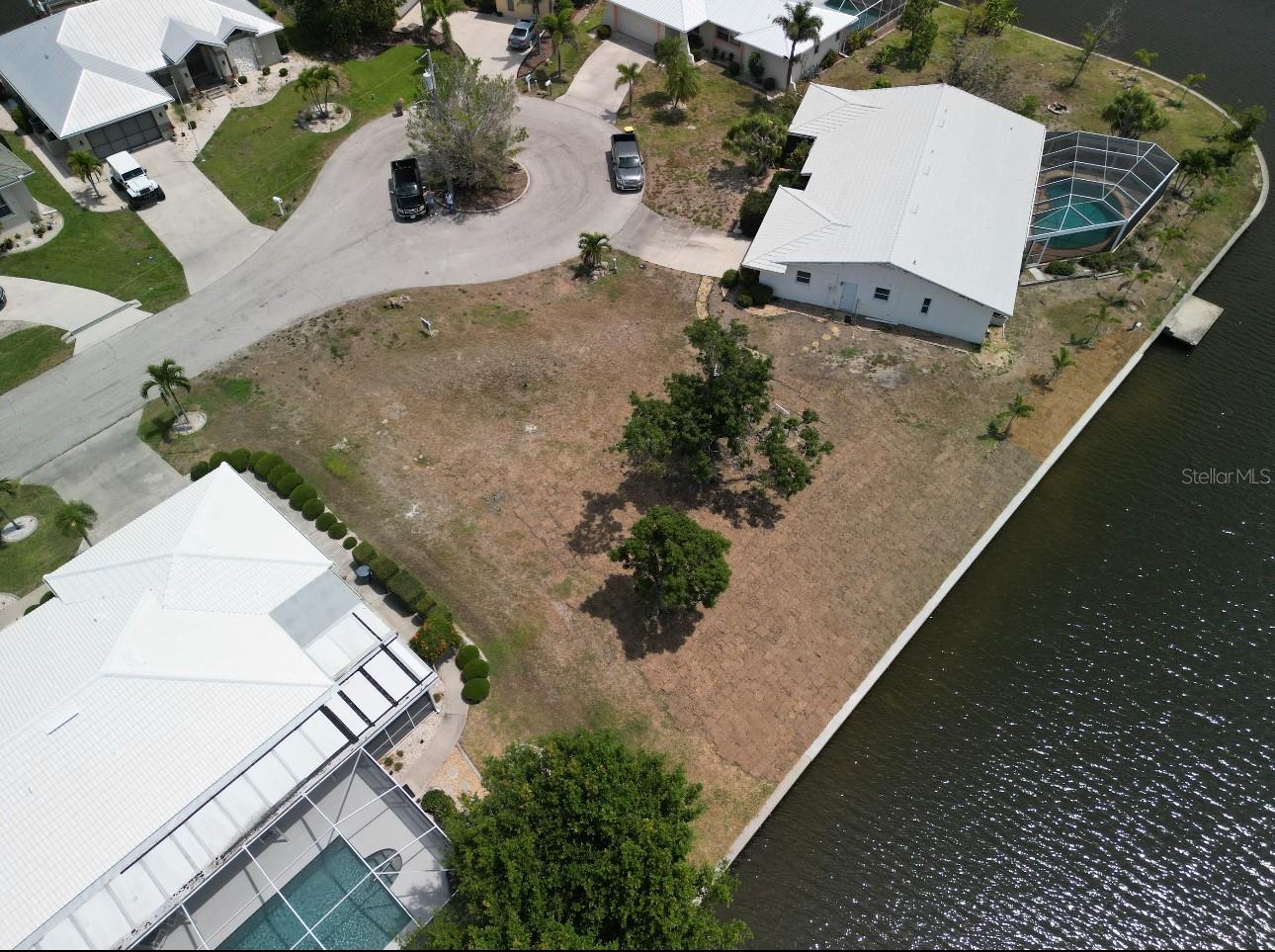 571 BELVEDERE CT, PUNTA GORDA, FL, 33950