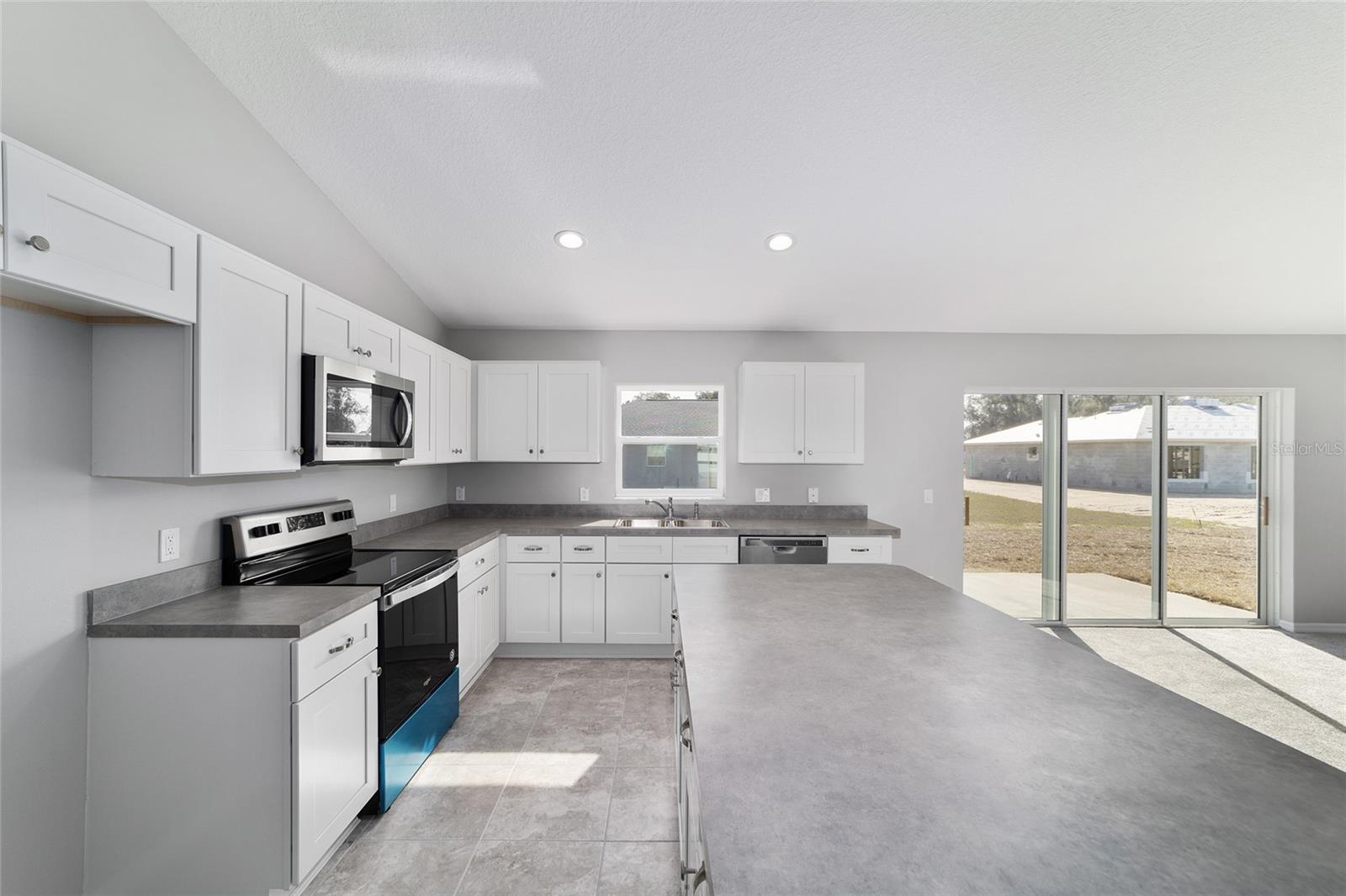 1698 NE 161 ST, CITRA, FL, 32113