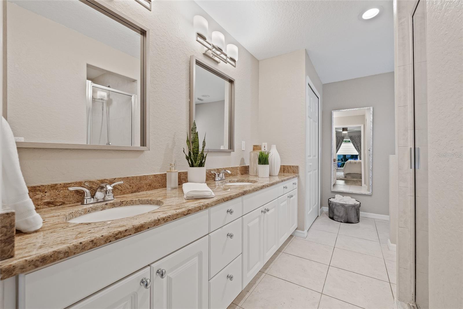 330 47TH AVE N, ST PETERSBURG, FL, 33703