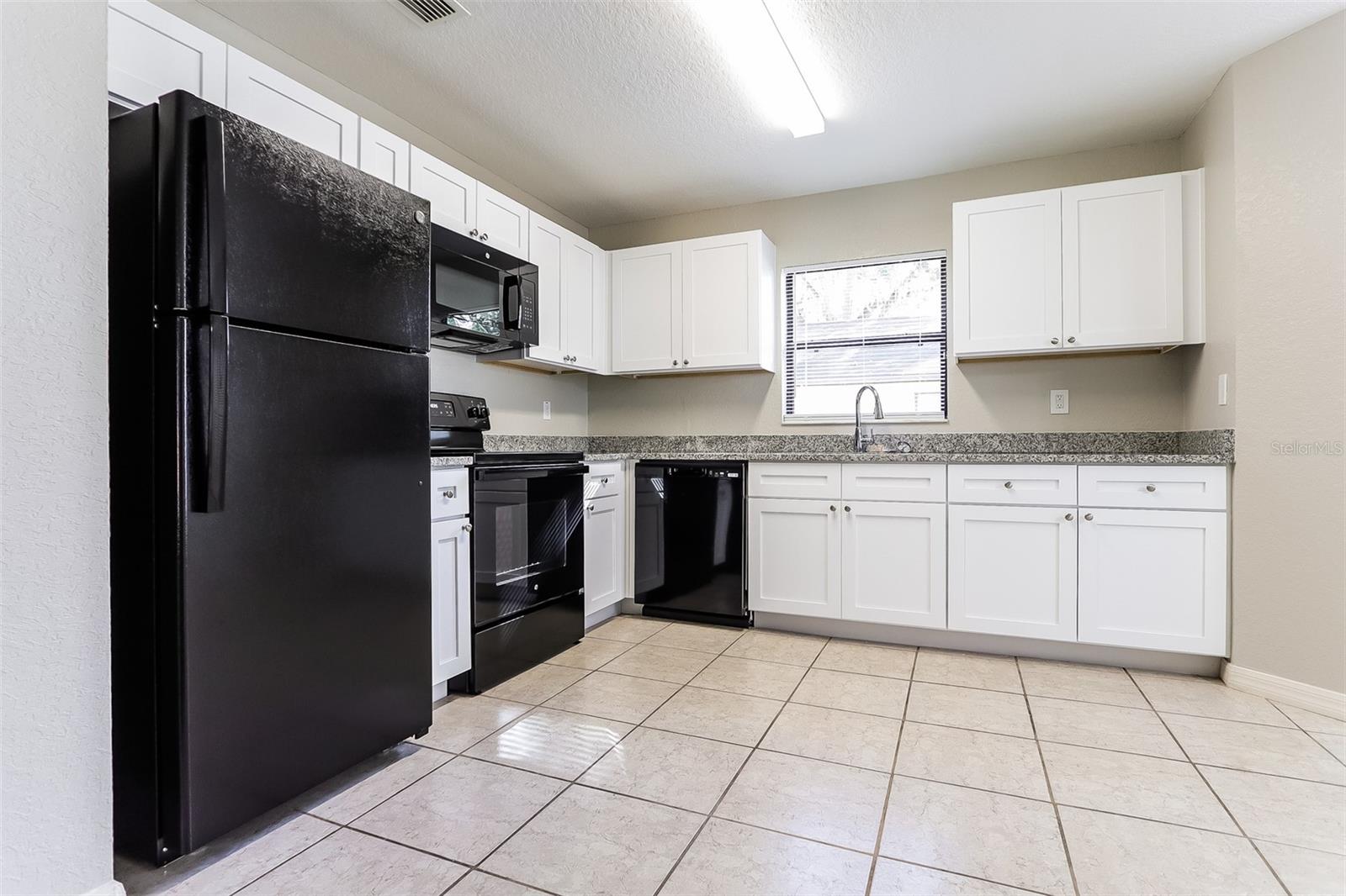 1404 E LAURA ST, PLANT CITY, FL, 33563