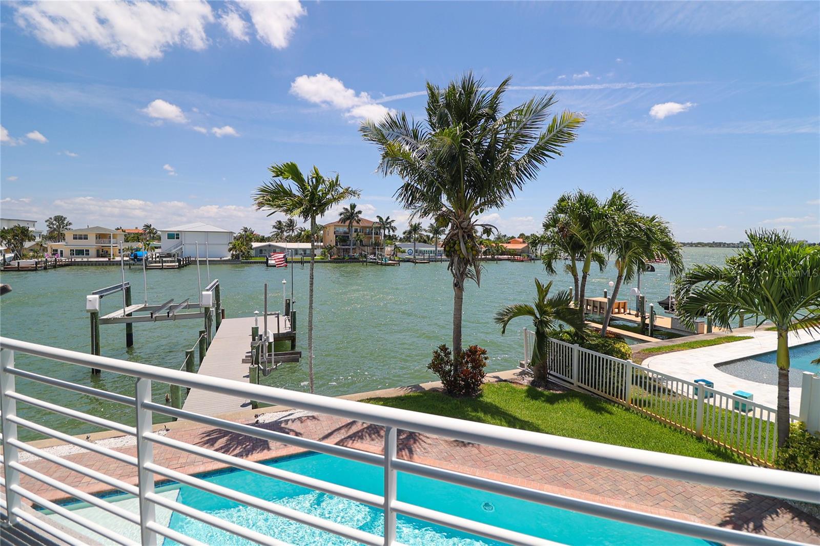 11105 5TH ST E, TREASURE ISLAND, FL, 33706