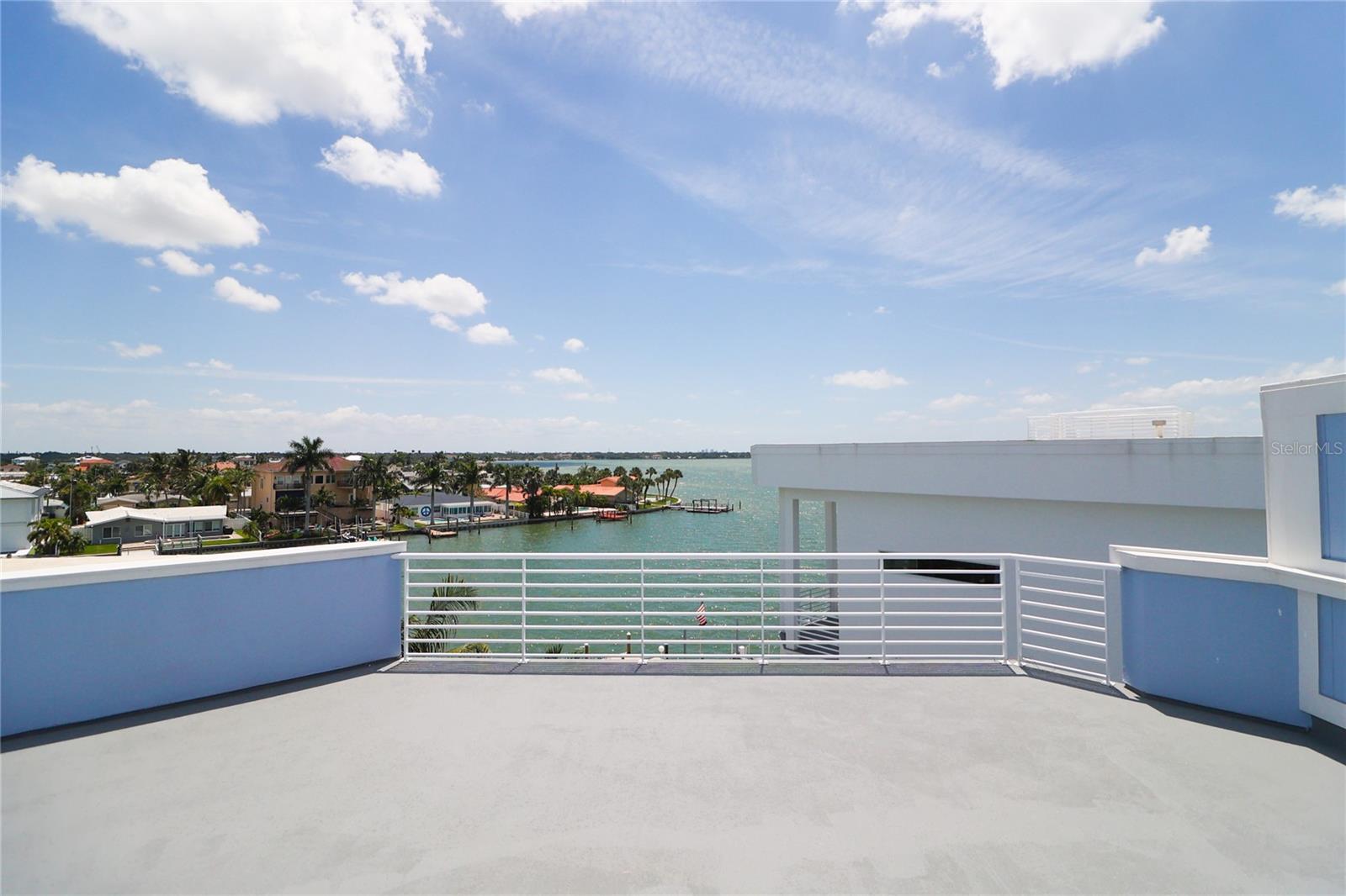 11105 5TH ST E, TREASURE ISLAND, FL, 33706