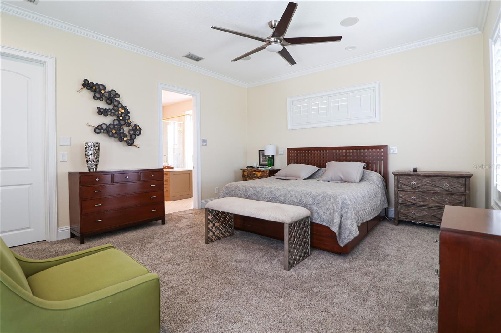 11105 5TH ST E, TREASURE ISLAND, FL, 33706