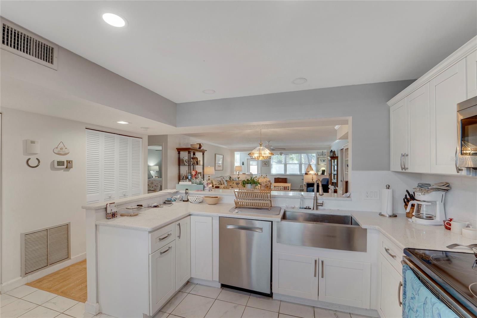 501 LAKESIDE DR #501, BRADENTON, FL, 34210