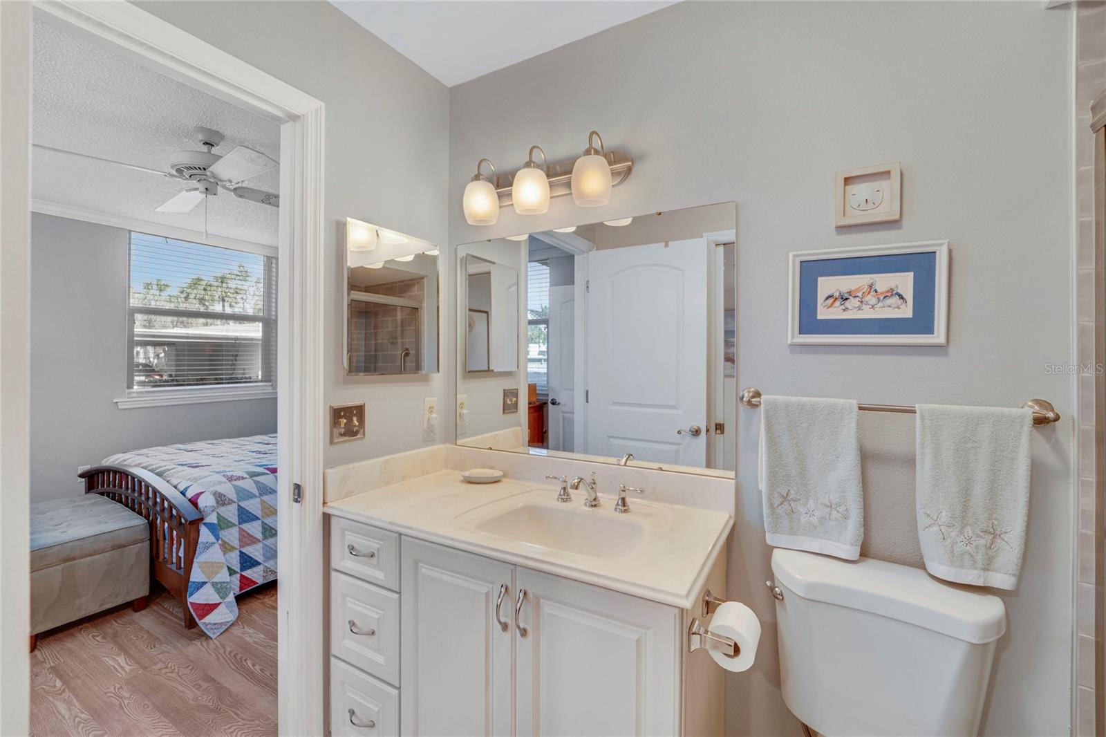 501 LAKESIDE DR #501, BRADENTON, FL, 34210