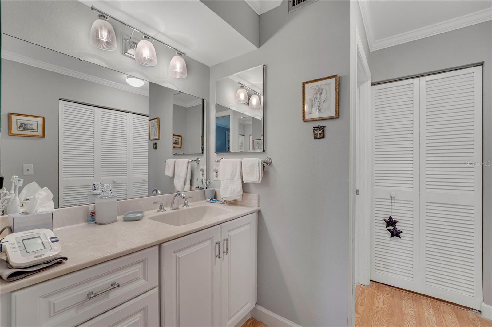 501 LAKESIDE DR #501, BRADENTON, FL, 34210