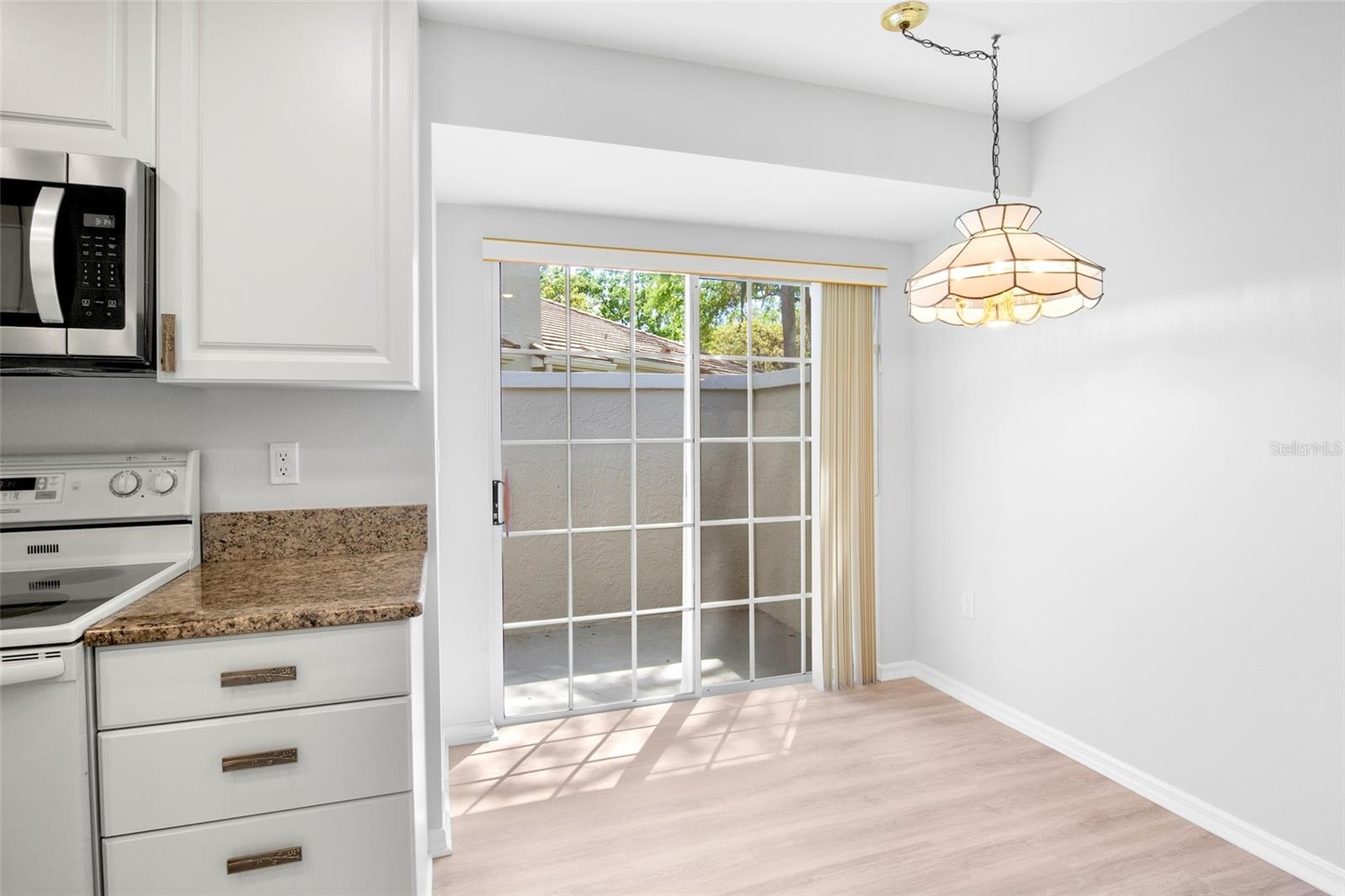 3952 HIGHLAND OAKS DR #11, SARASOTA, FL, 34235