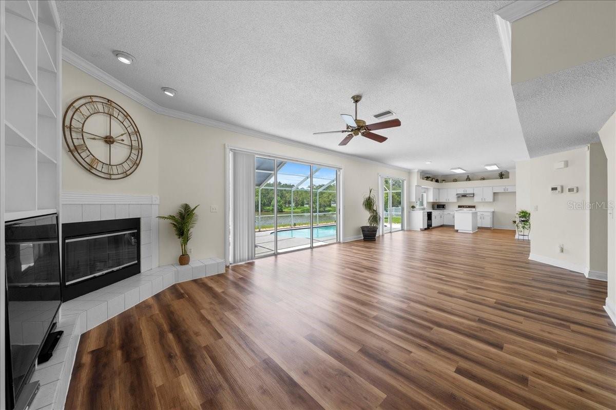 11519 GLENMONT DR, TAMPA, FL, 33635