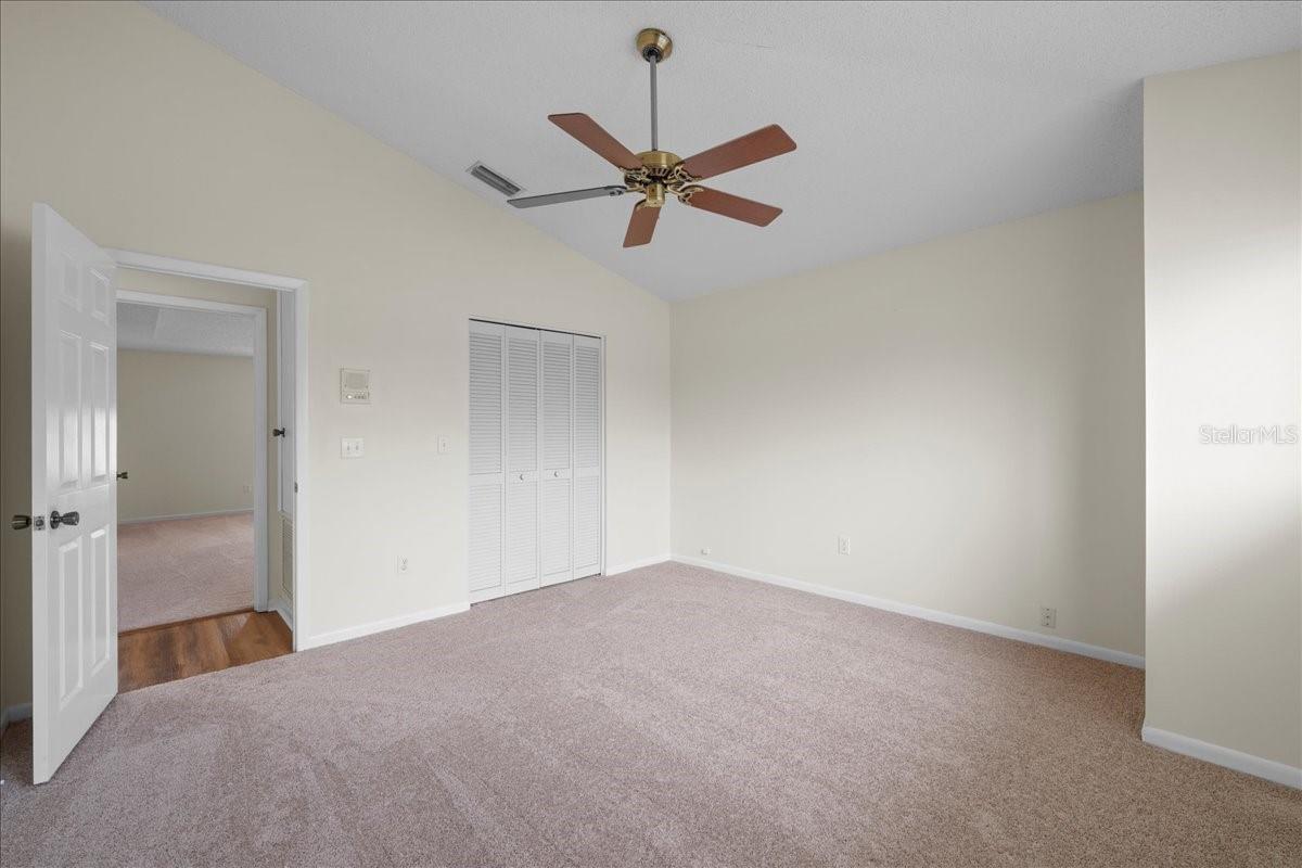 11519 GLENMONT DR, TAMPA, FL, 33635