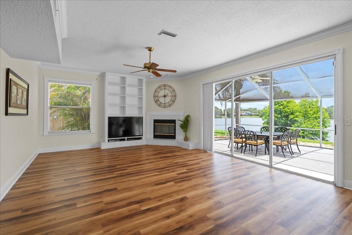 11519 GLENMONT DR, TAMPA, FL, 33635