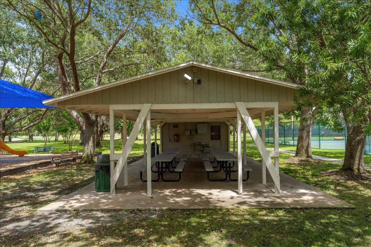 11519 GLENMONT DR, TAMPA, FL, 33635