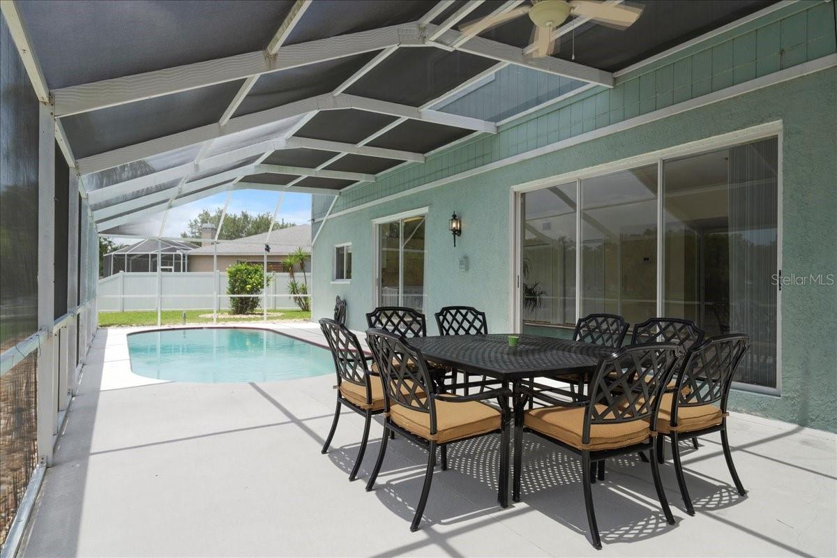 11519 GLENMONT DR, TAMPA, FL, 33635